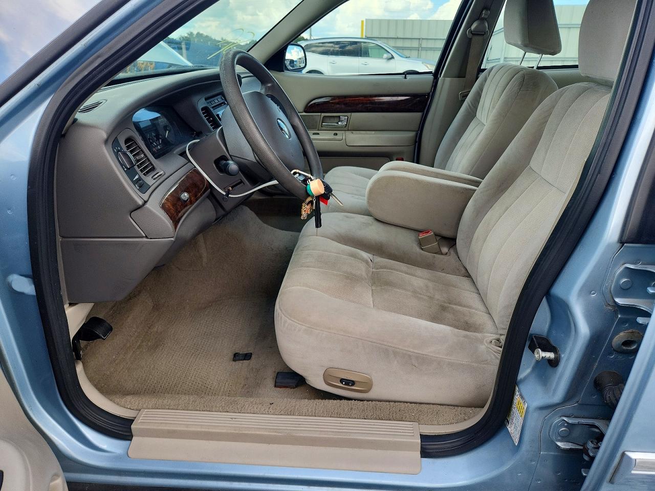 2007 Mercury Grand Marquis Gs Turquoise vin: 2MEFM74V77X634977