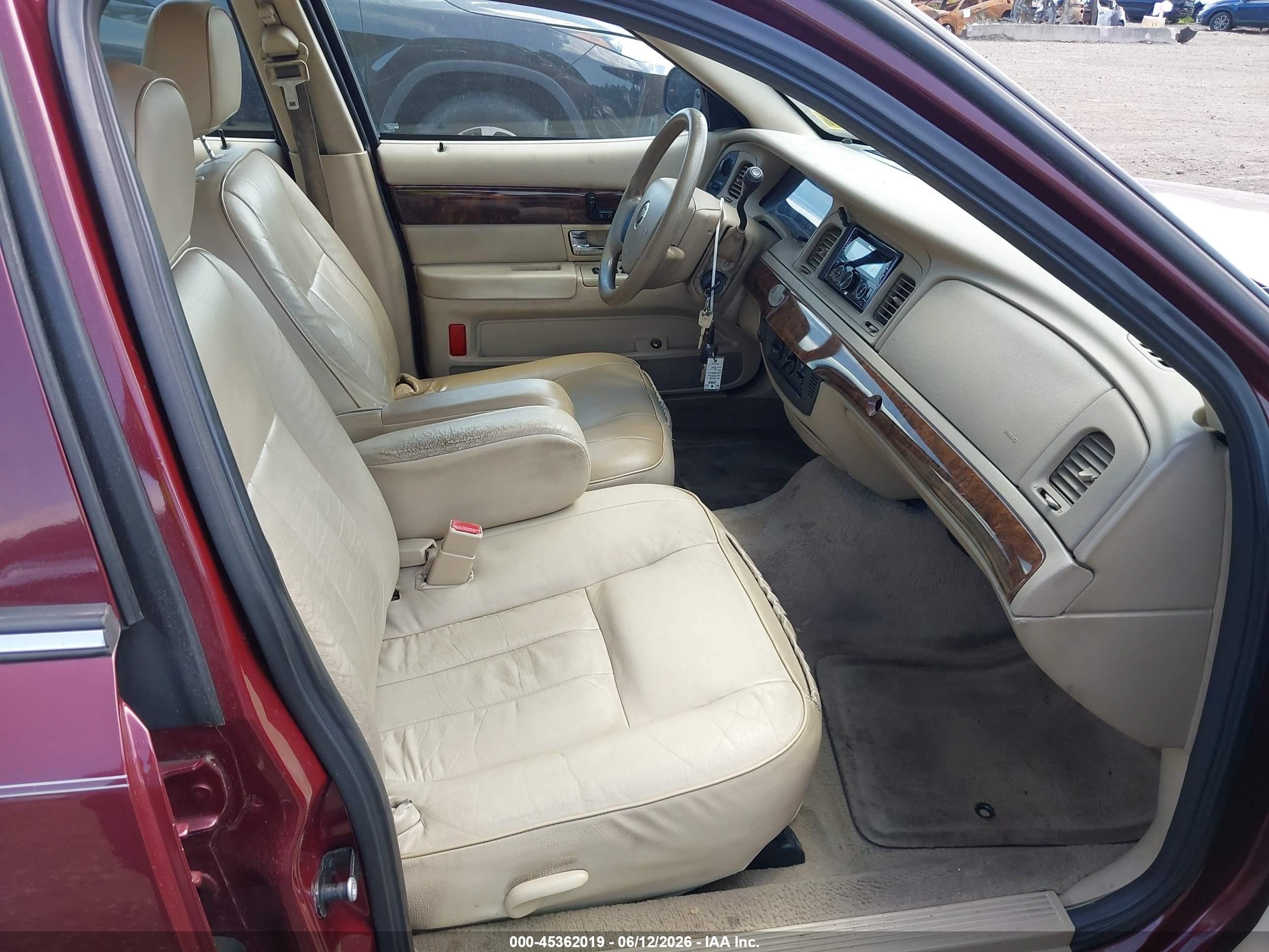 2008 Mercury Grand Marquis Gs Burgundy vin: 2MEFM74V78X609062