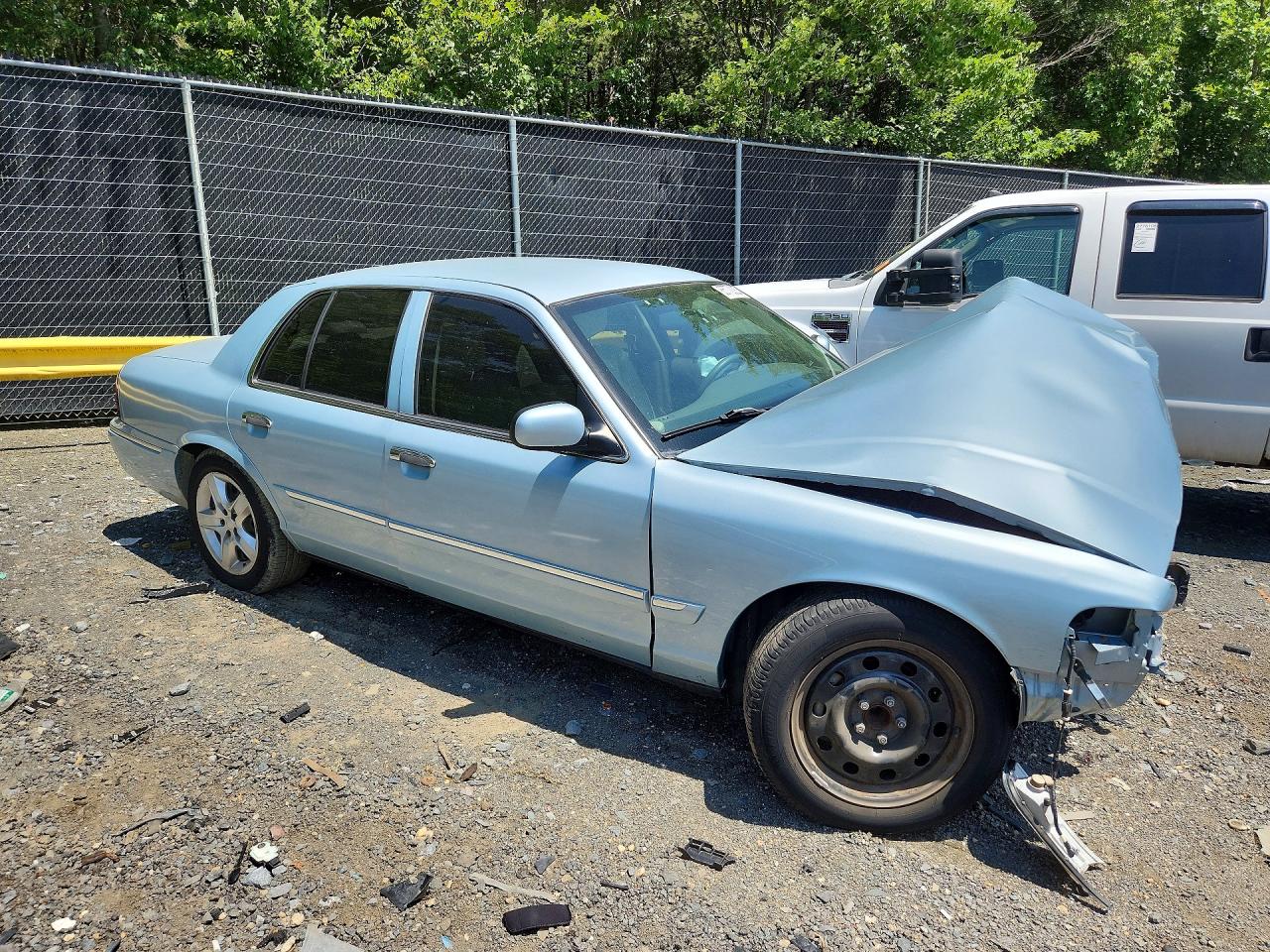 2008 Mercury Grand Marquis Gs Blue vin: 2MEFM74V78X640537