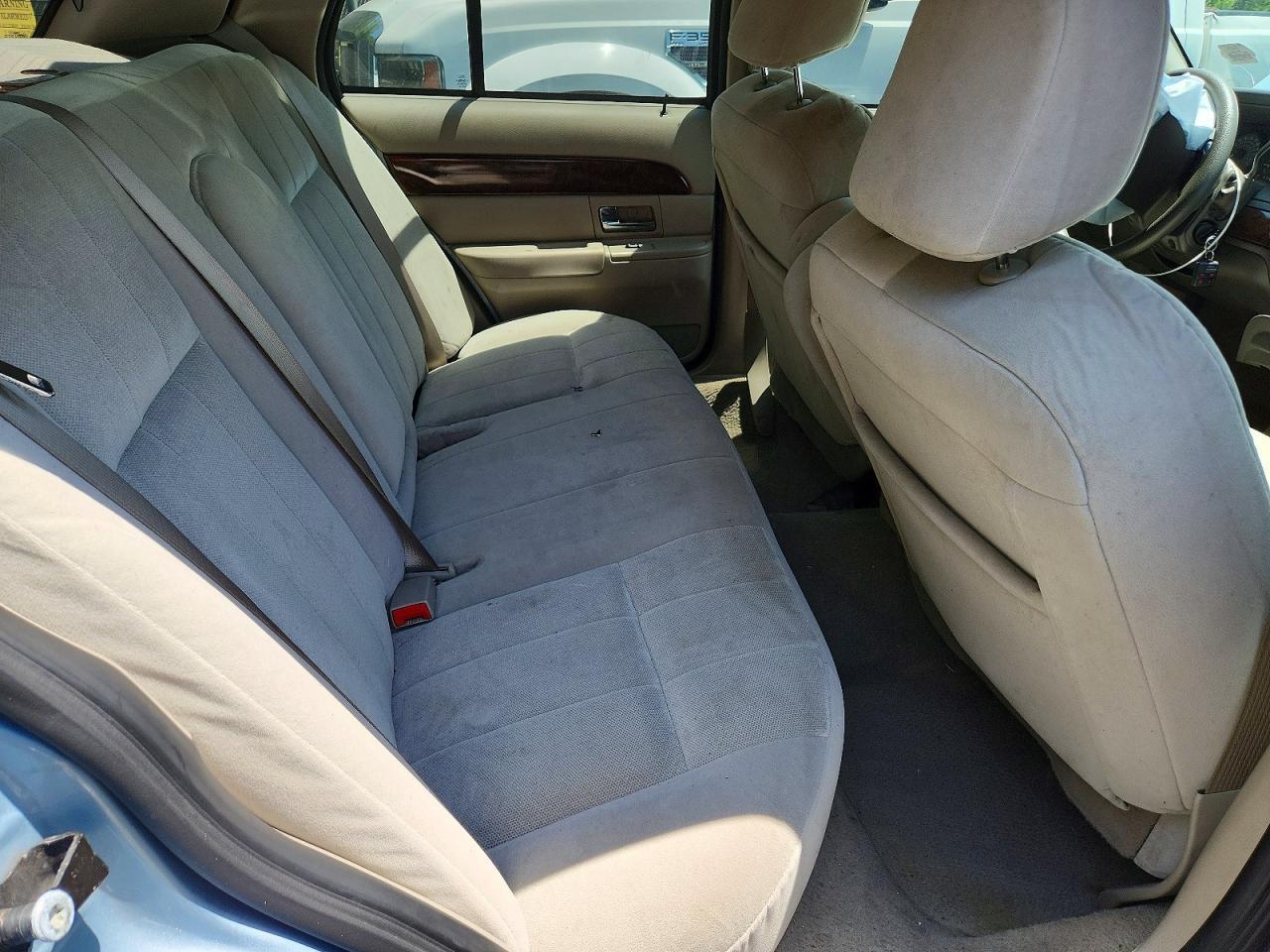 2008 Mercury Grand Marquis Gs Blue vin: 2MEFM74V78X640537