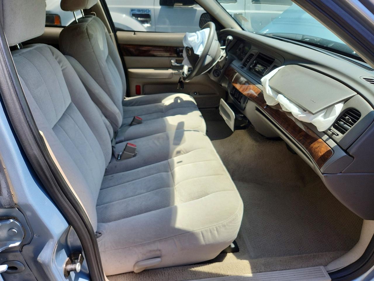 2008 Mercury Grand Marquis Gs Blue vin: 2MEFM74V78X640537