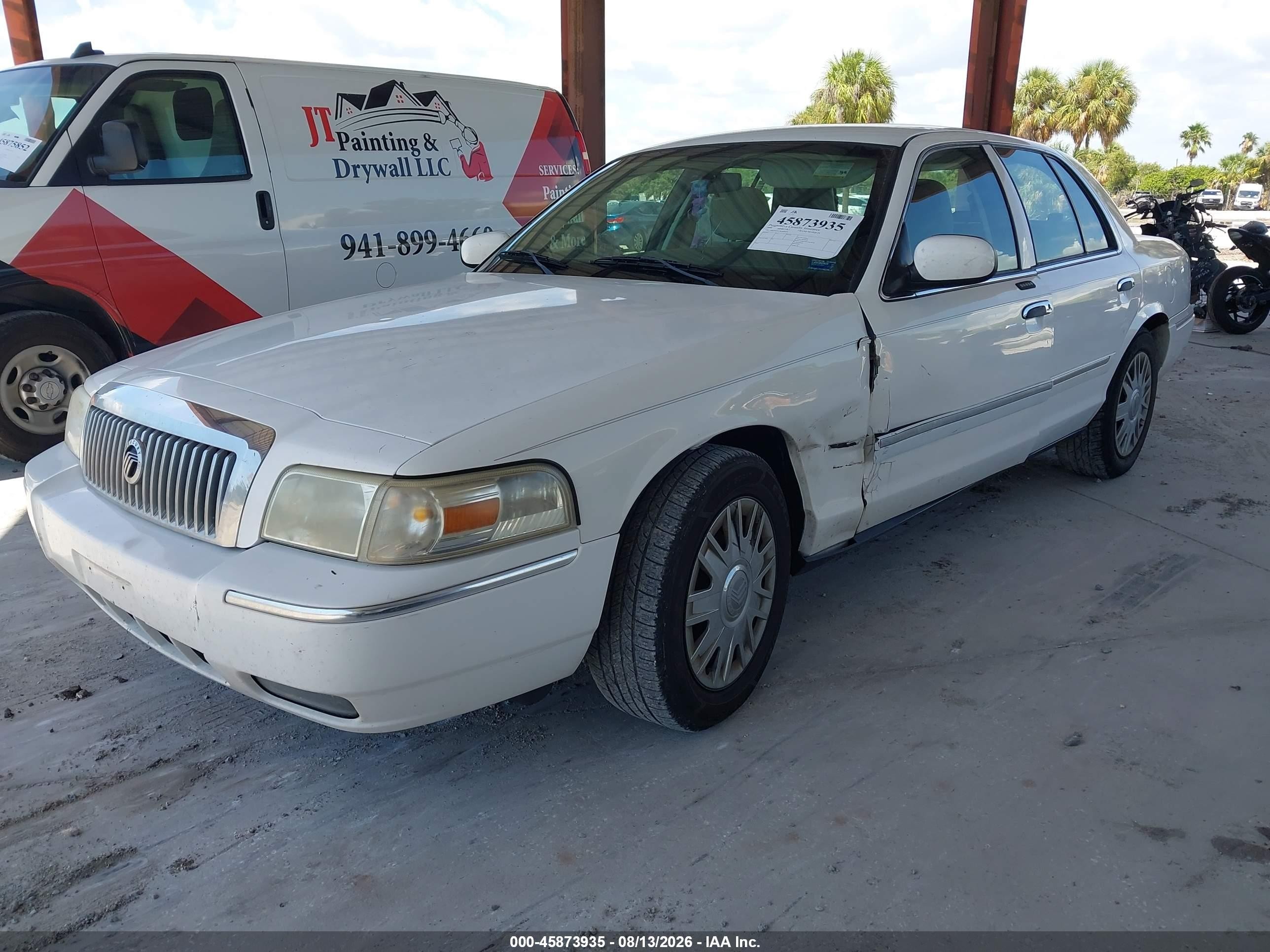 2008 Mercury Grand Marquis Gs White vin: 2MEFM74V78X644054