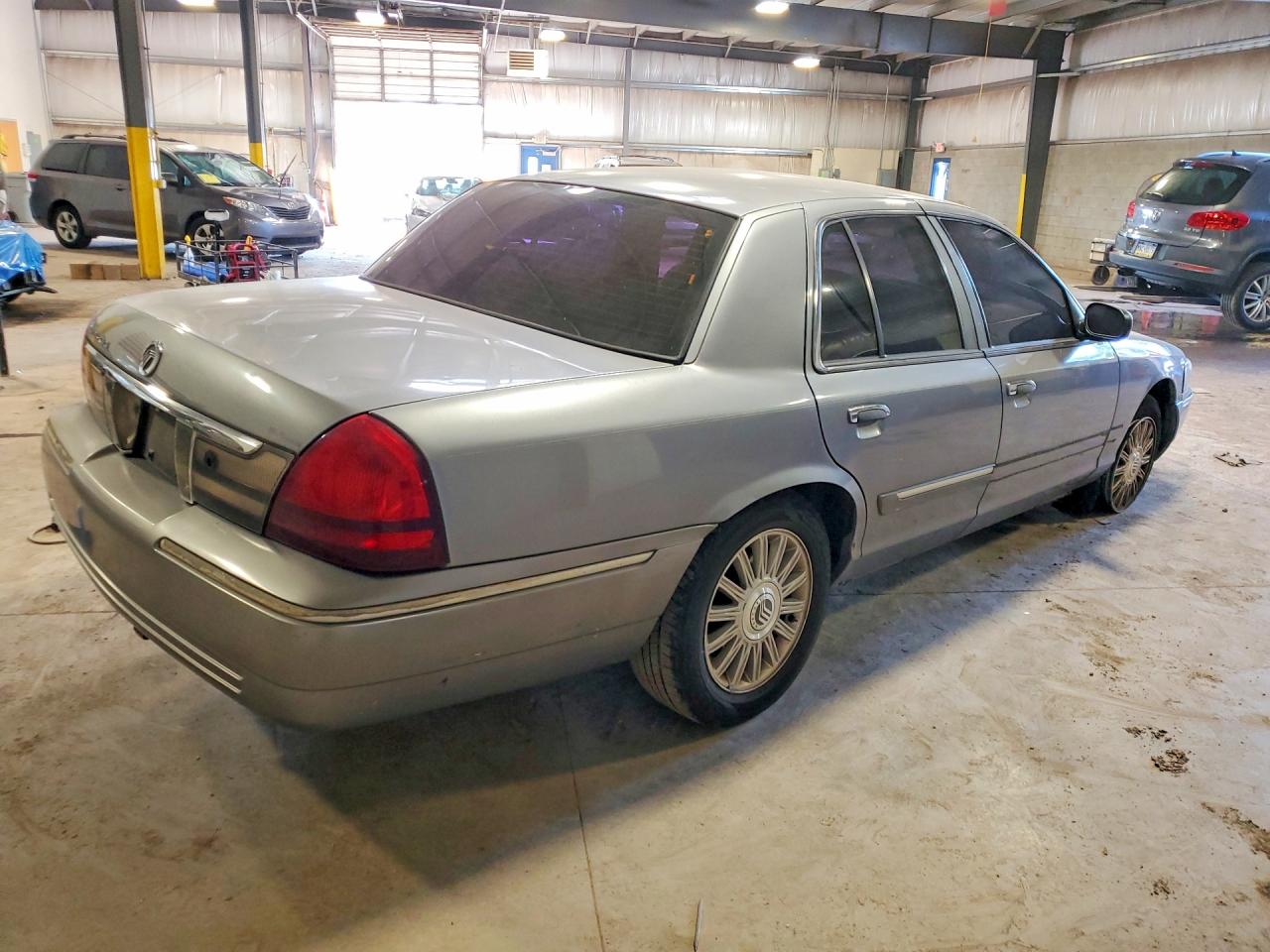 2006 Mercury Grand Marquis Gs Gray vin: 2MEFM74V86X606233