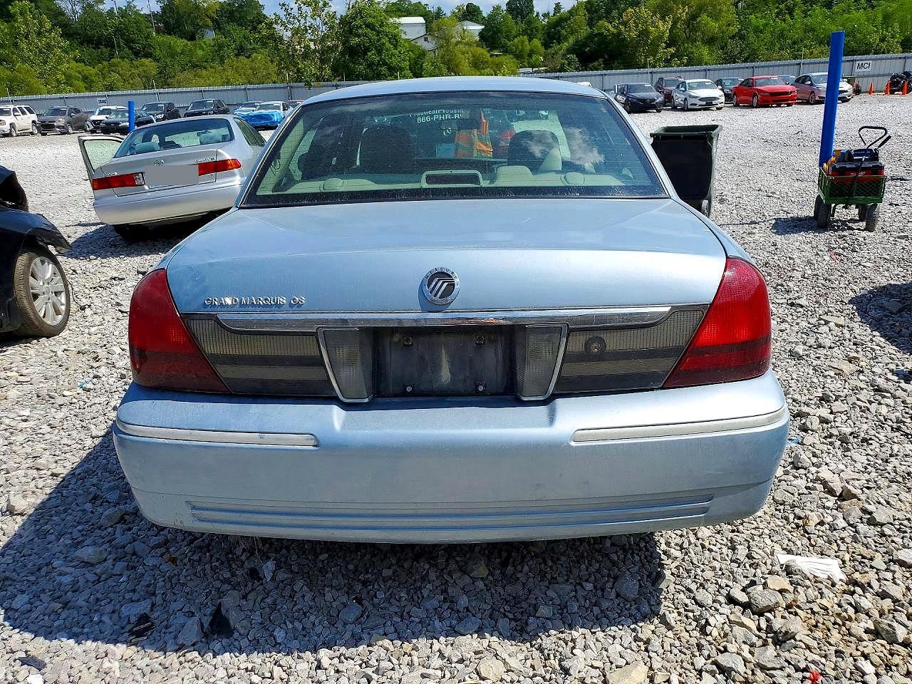 2006 Mercury Grand Marquis Gs Blue vin: 2MEFM74V86X613196