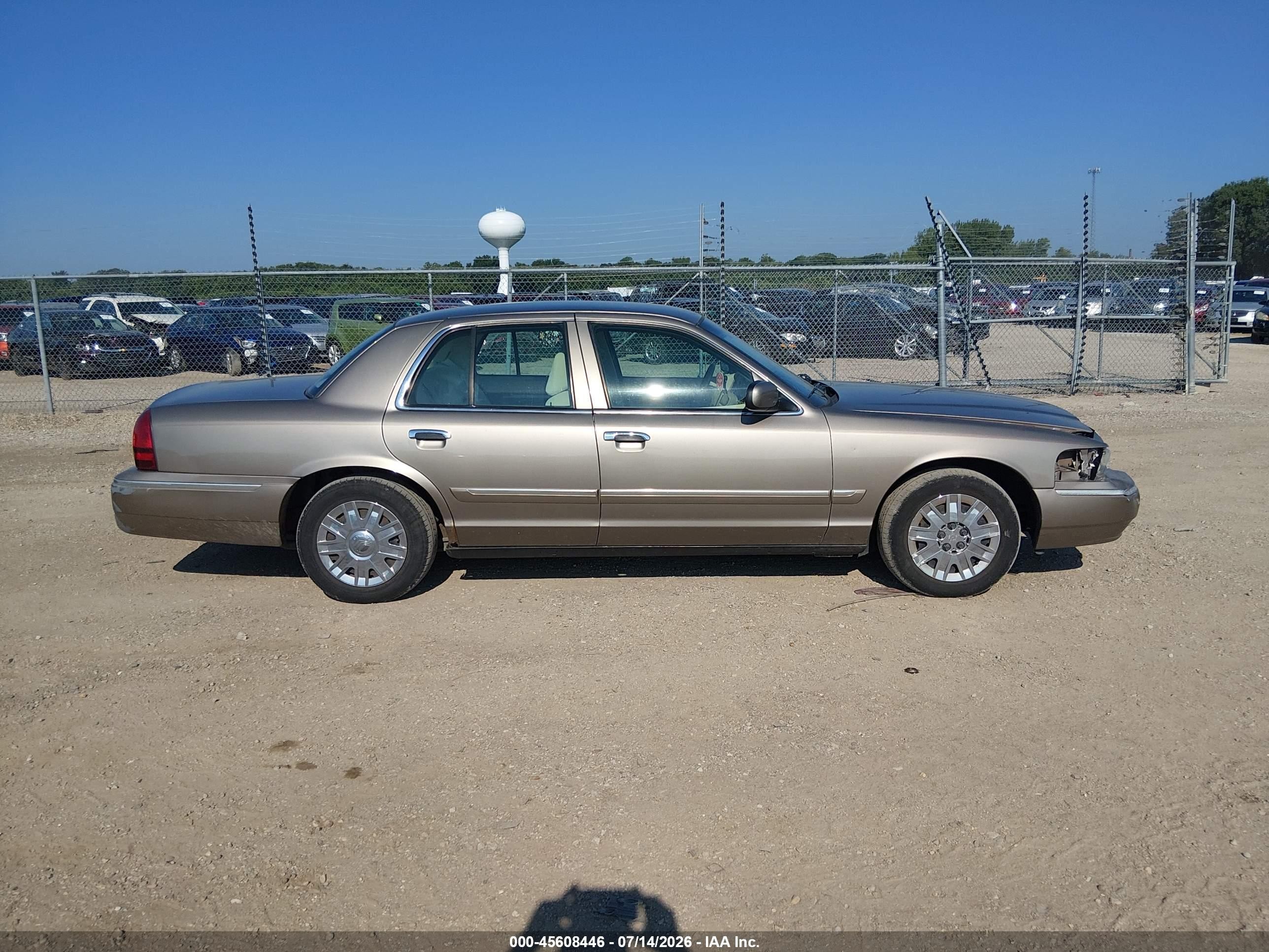 2006 Mercury Grand Marquis Gs Золотой vin: 2MEFM74V86X641063