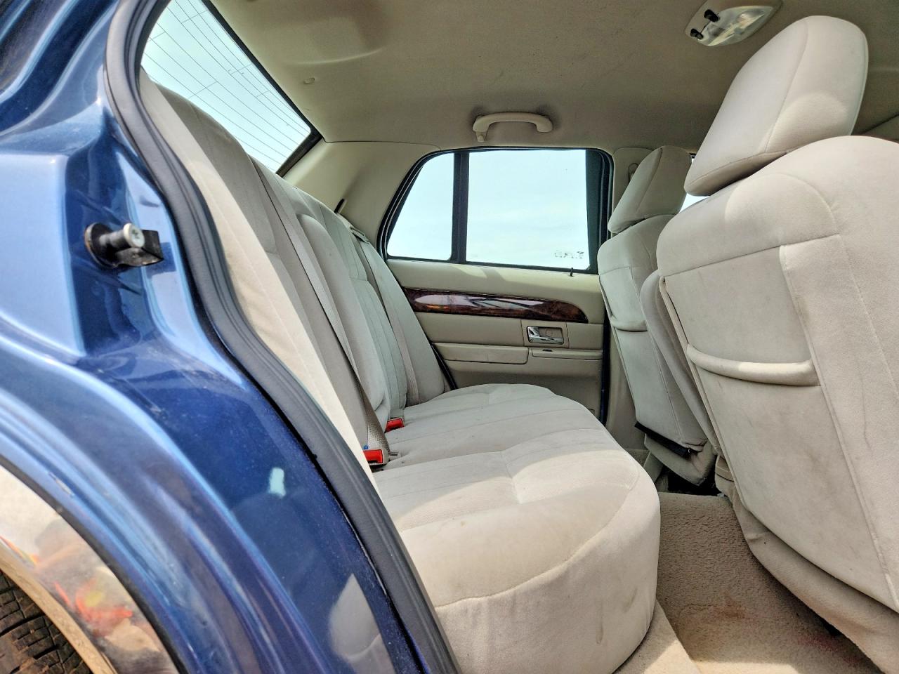 2007 Mercury Grand Marquis Gs Синий vin: 2MEFM74V87X602796