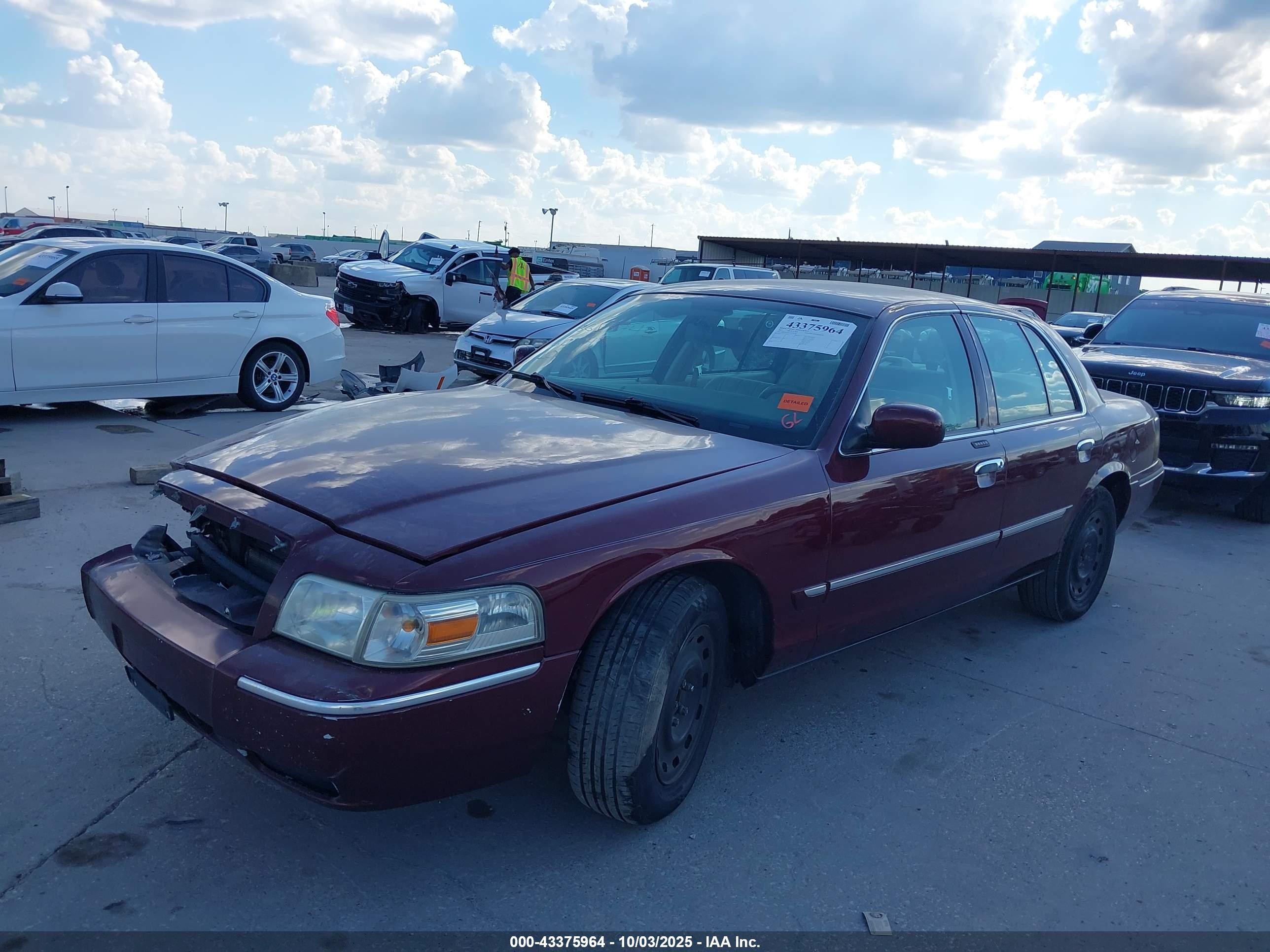 2007 Mercury Grand Marquis Gs Burgundy vin: 2MEFM74V87X620456
