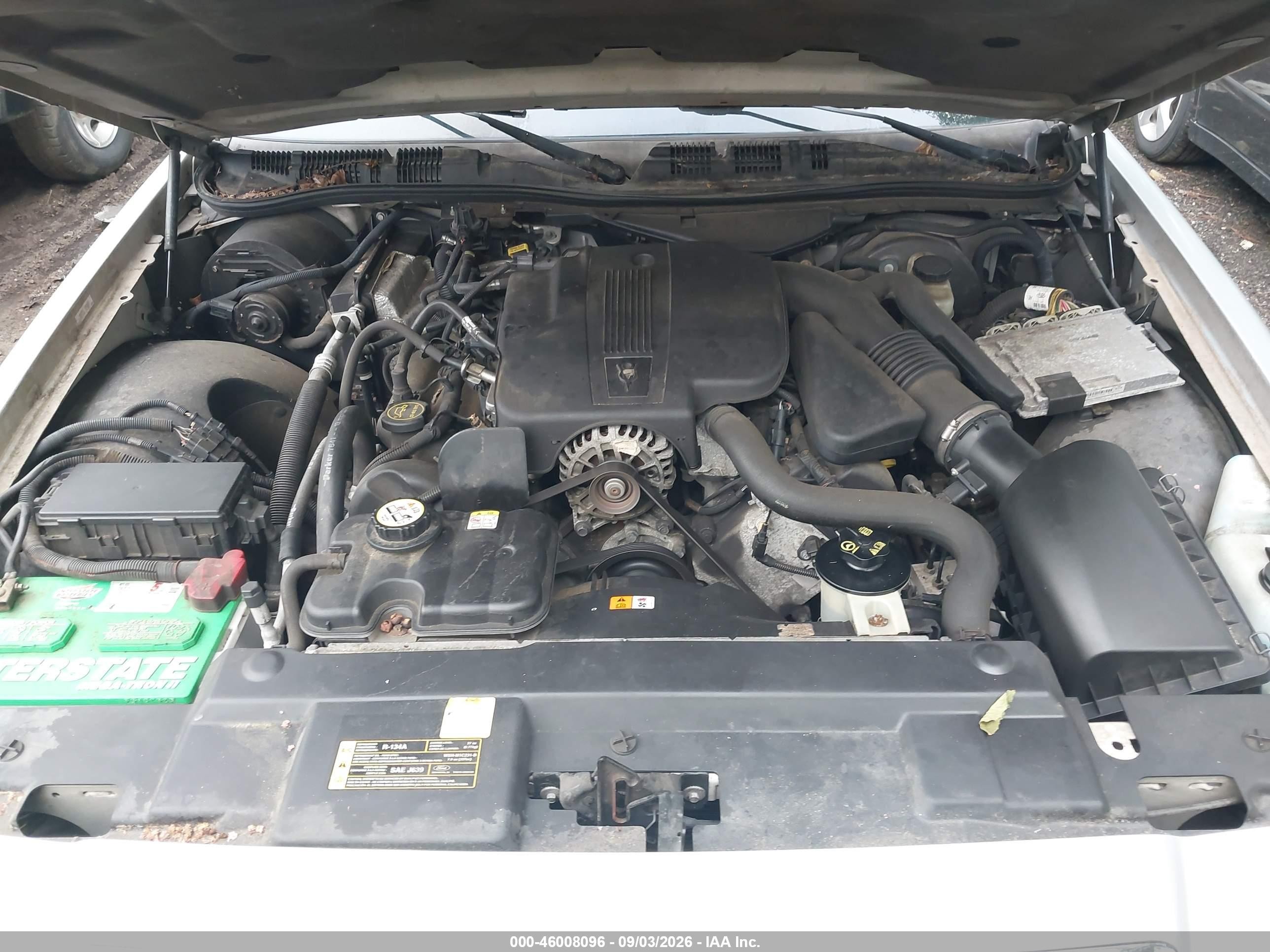 2007 Mercury Grand Marquis Gs Серебряный vin: 2MEFM74V97X613337