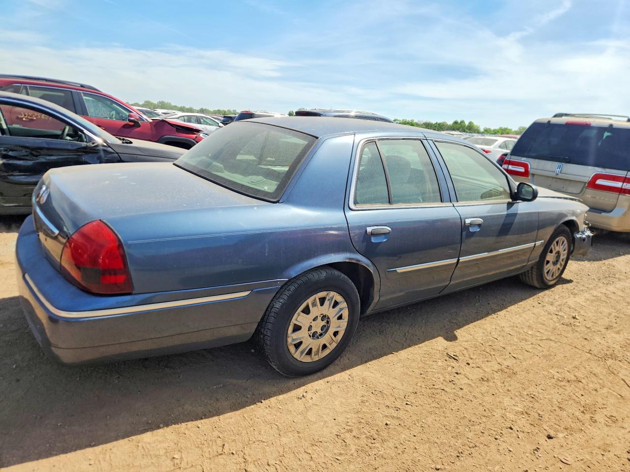 2007 Mercury Grand Marquis Gs Синий vin: 2MEFM74V97X618893