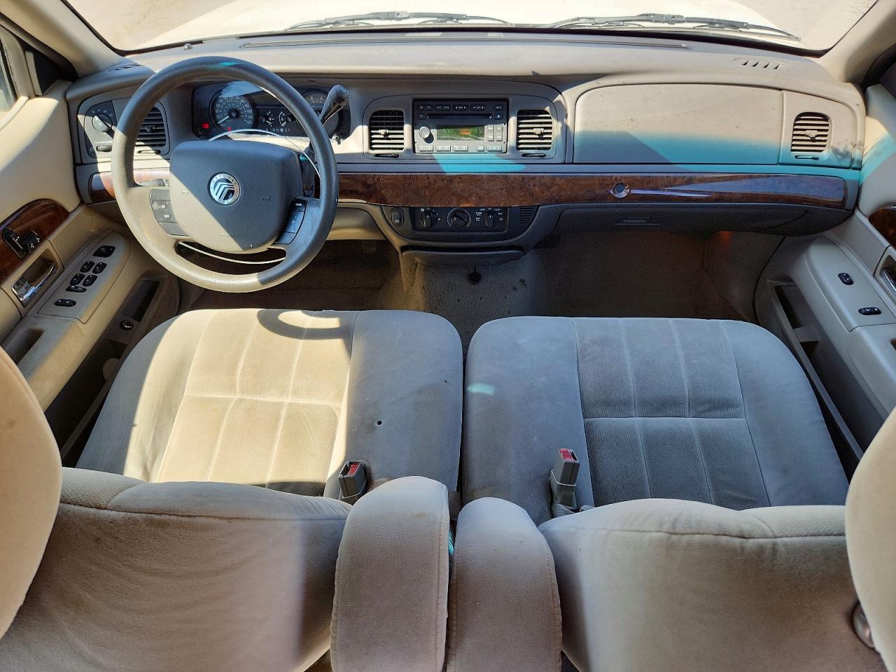 2007 Mercury Grand Marquis Gs White vin: 2MEFM74V97X638822