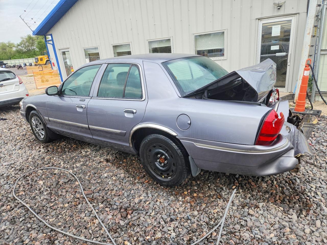 2006 Mercury Grand Marquis Gs Gray vin: 2MEFM74VX6X615290