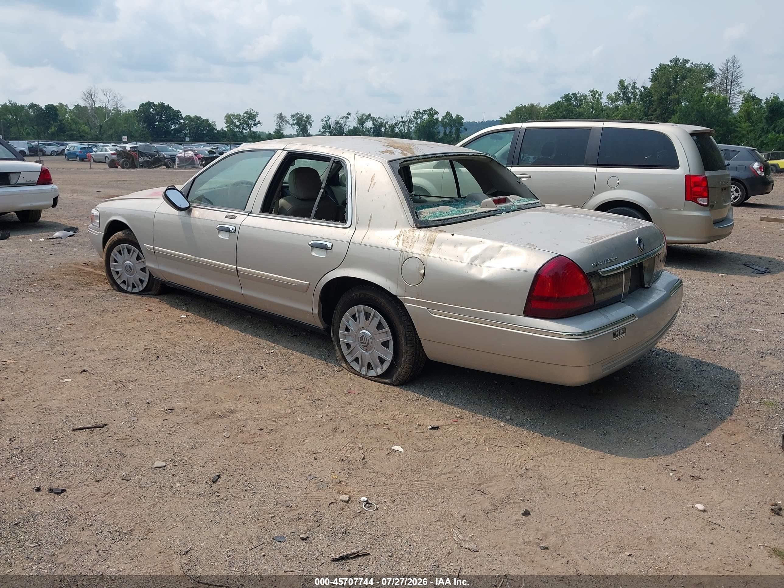 2006 Mercury Grand Marquis Gs Beige vin: 2MEFM74VX6X625494