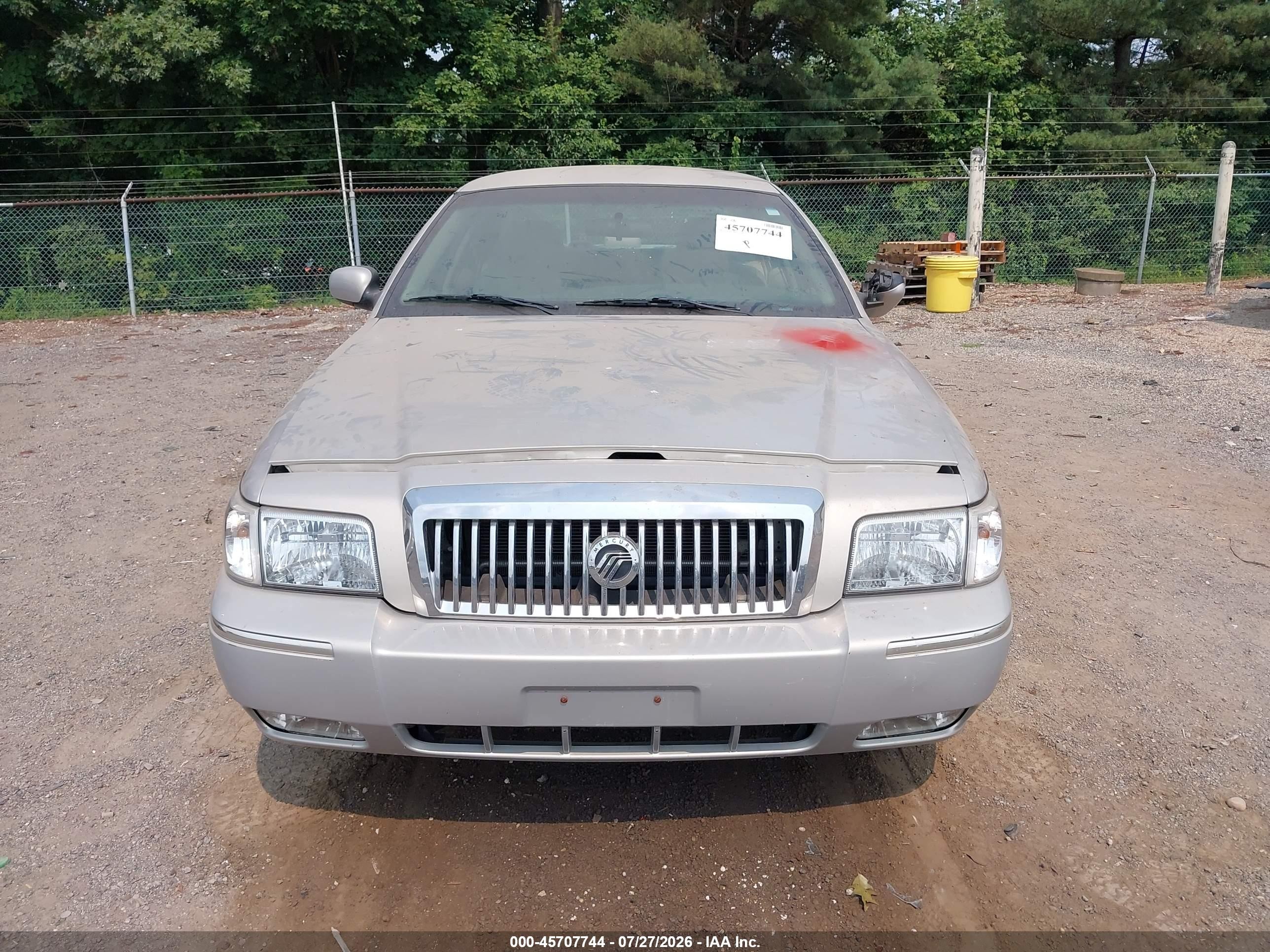 2006 Mercury Grand Marquis Gs Beige vin: 2MEFM74VX6X625494
