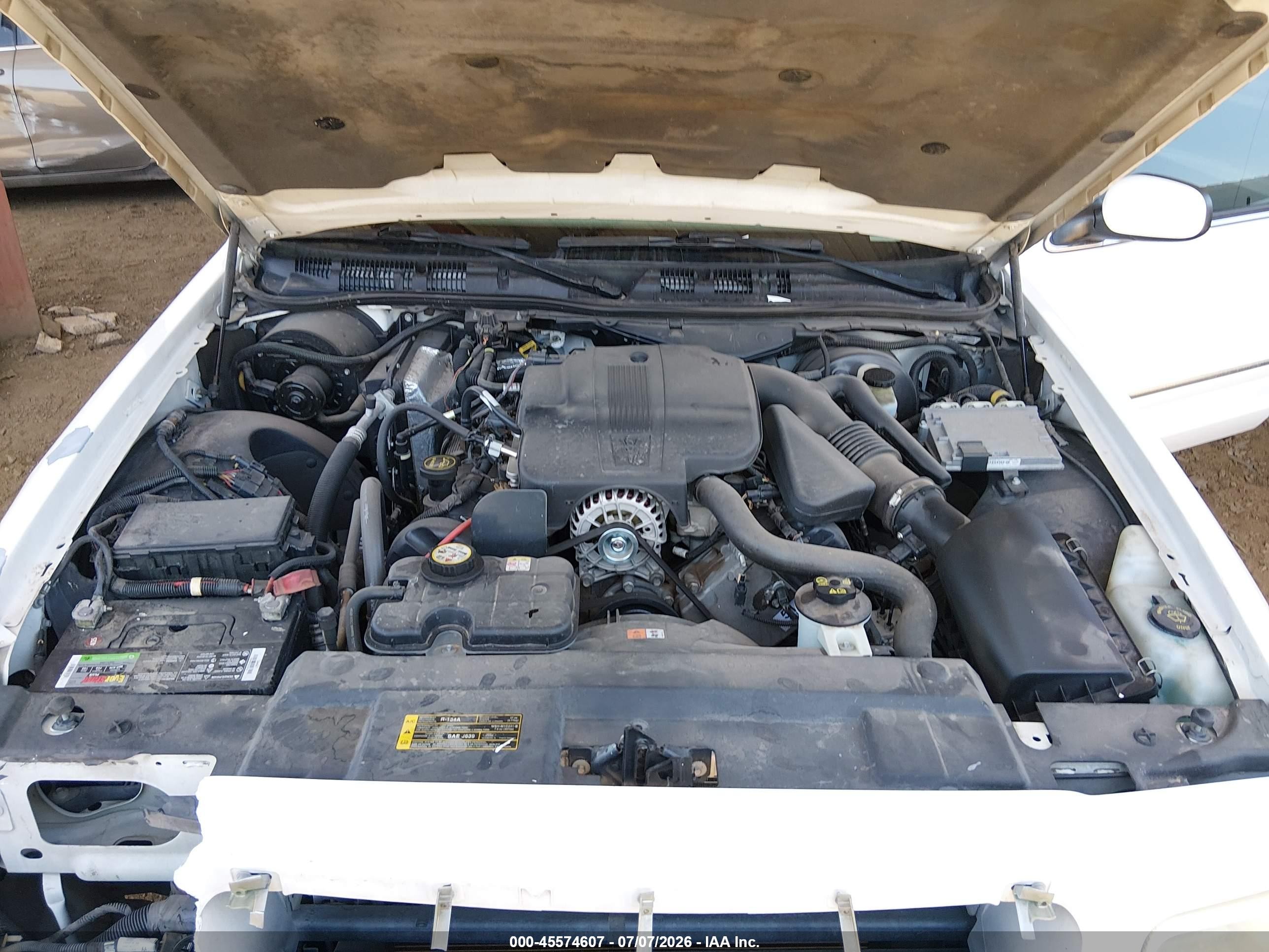 2006 Mercury Grand Marquis Gs Белый vin: 2MEFM74VX6X650072