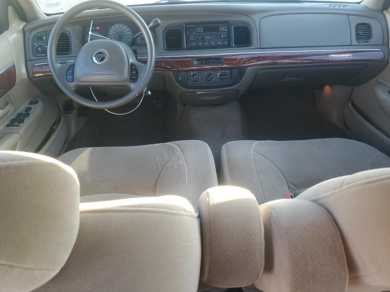 2002 Mercury Grand Marquis Gs White vin: 2MEFM74W02X656272