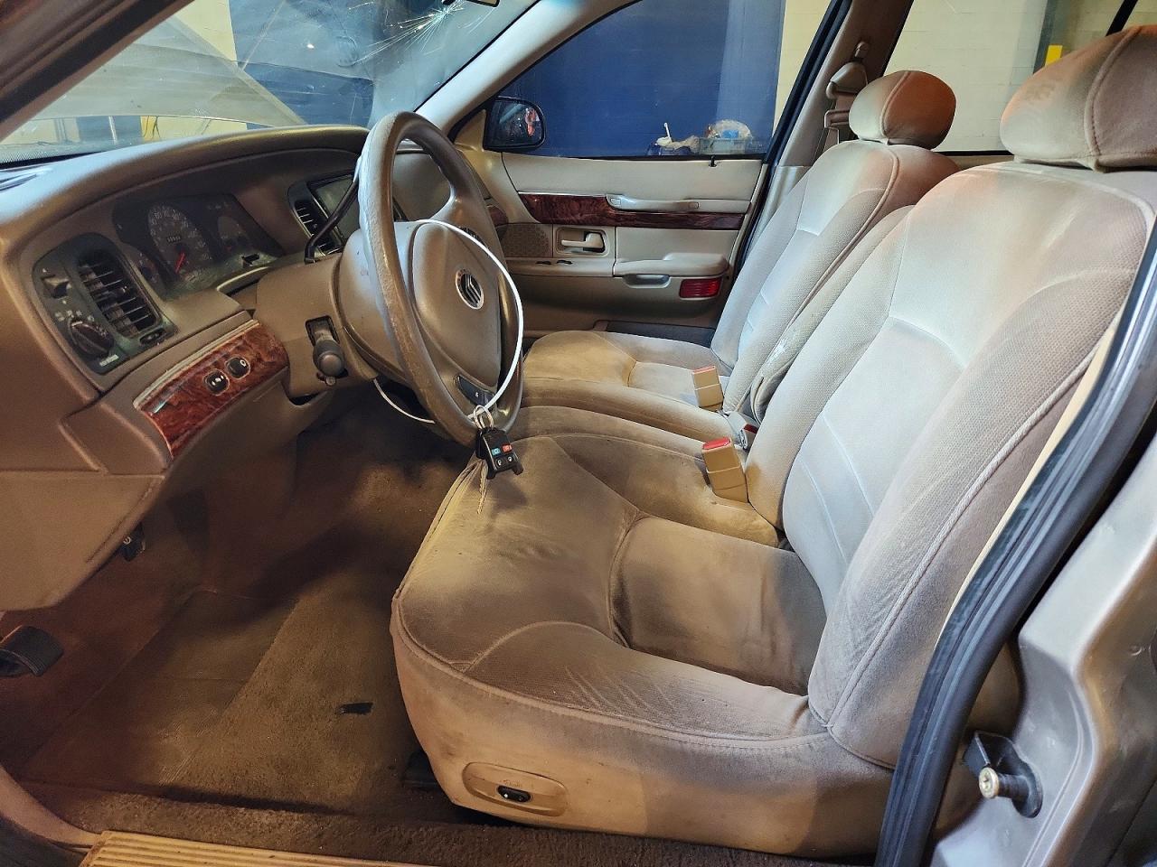 2002 Mercury Grand Marquis Gs Beige vin: 2MEFM74W02X664503