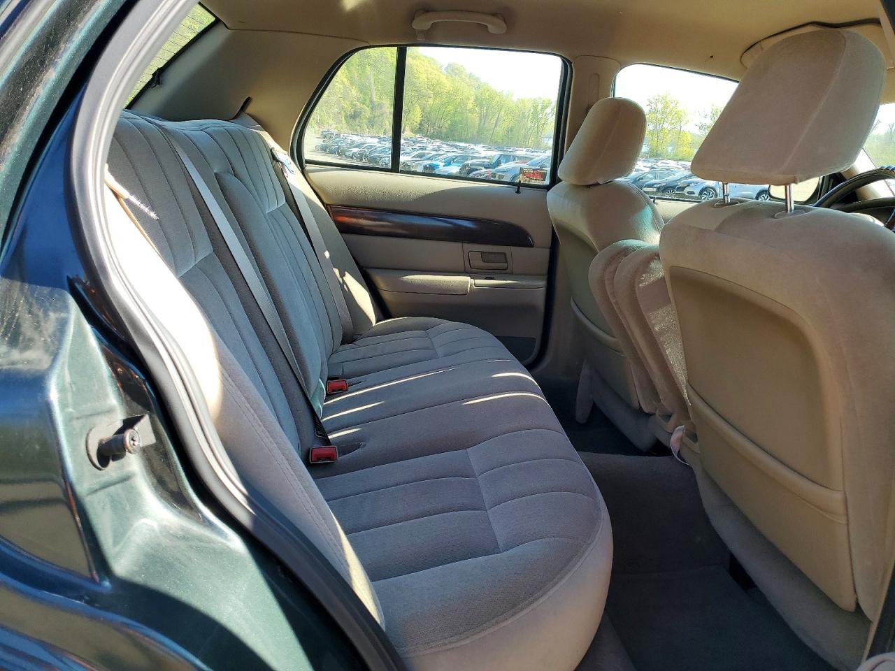 2003 Mercury Grand Marquis Gs Green vin: 2MEFM74W03X627226