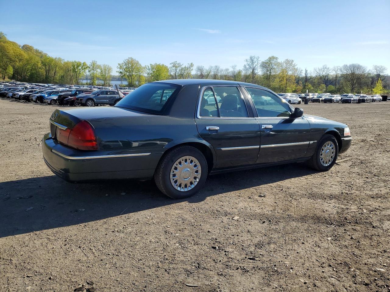 2003 Mercury Grand Marquis Gs Green vin: 2MEFM74W03X627226