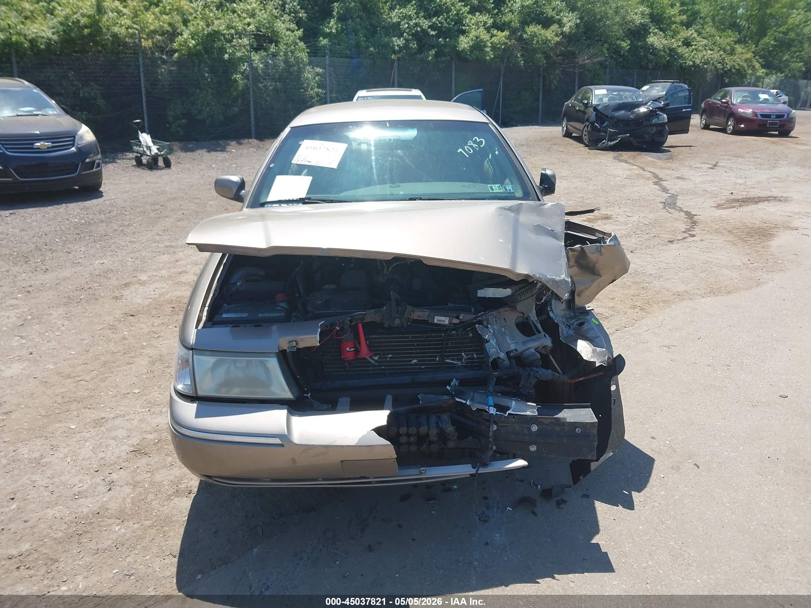2003 Mercury Grand Marquis Gs Champagne vin: 2MEFM74W03X657083