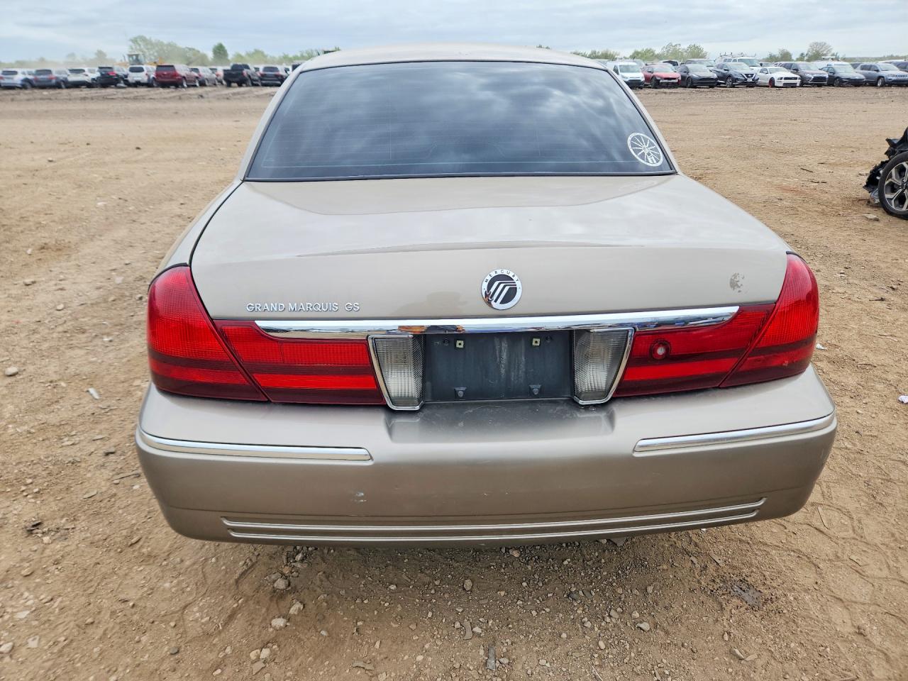2003 Mercury Grand Marquis Gs Желто-коричневый vin: 2MEFM74W03X660663