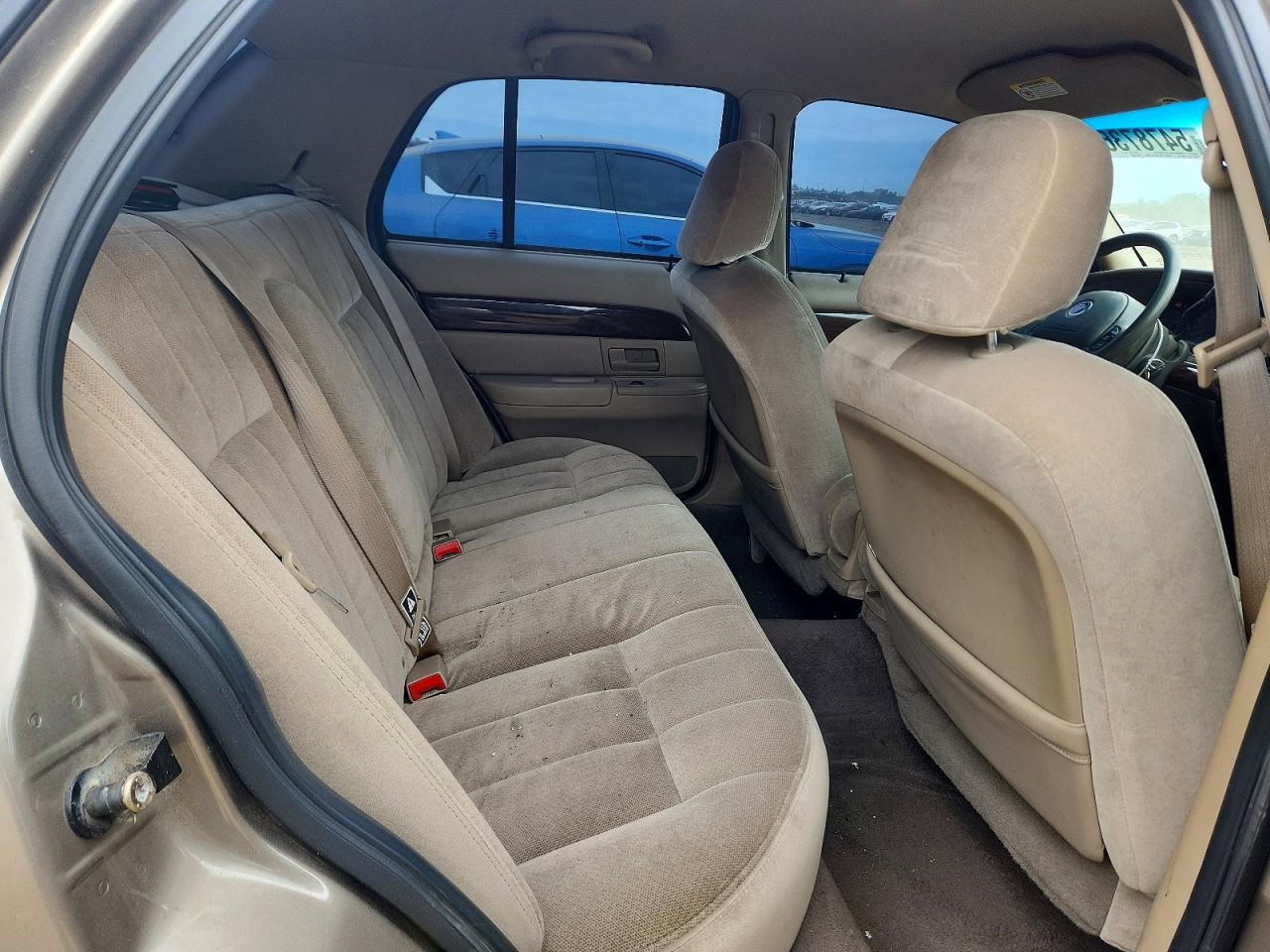 2003 Mercury Grand Marquis Gs Желто-коричневый vin: 2MEFM74W03X660663