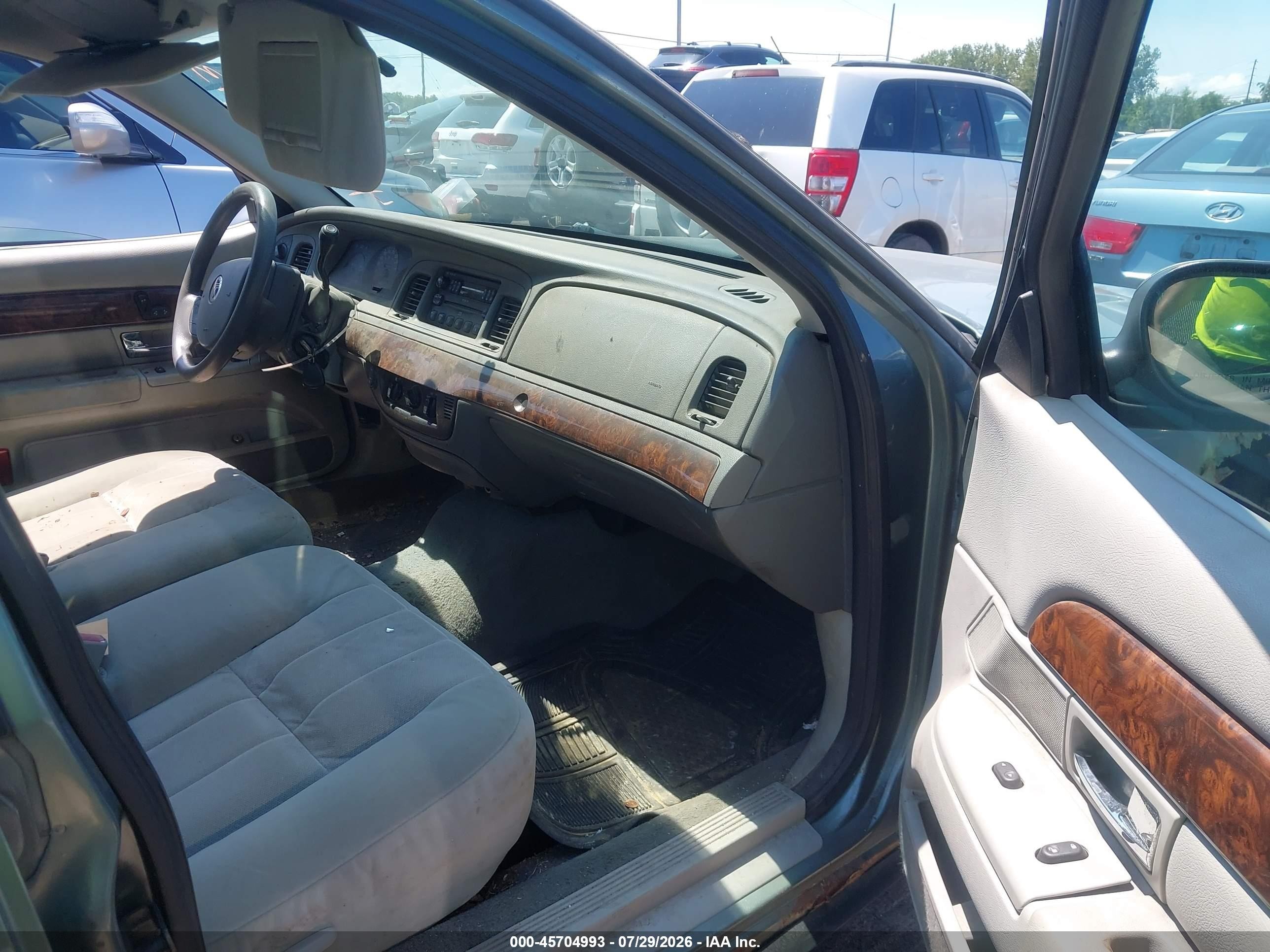 2005 Mercury Grand Marquis Gs Green vin: 2MEFM74W05X600806