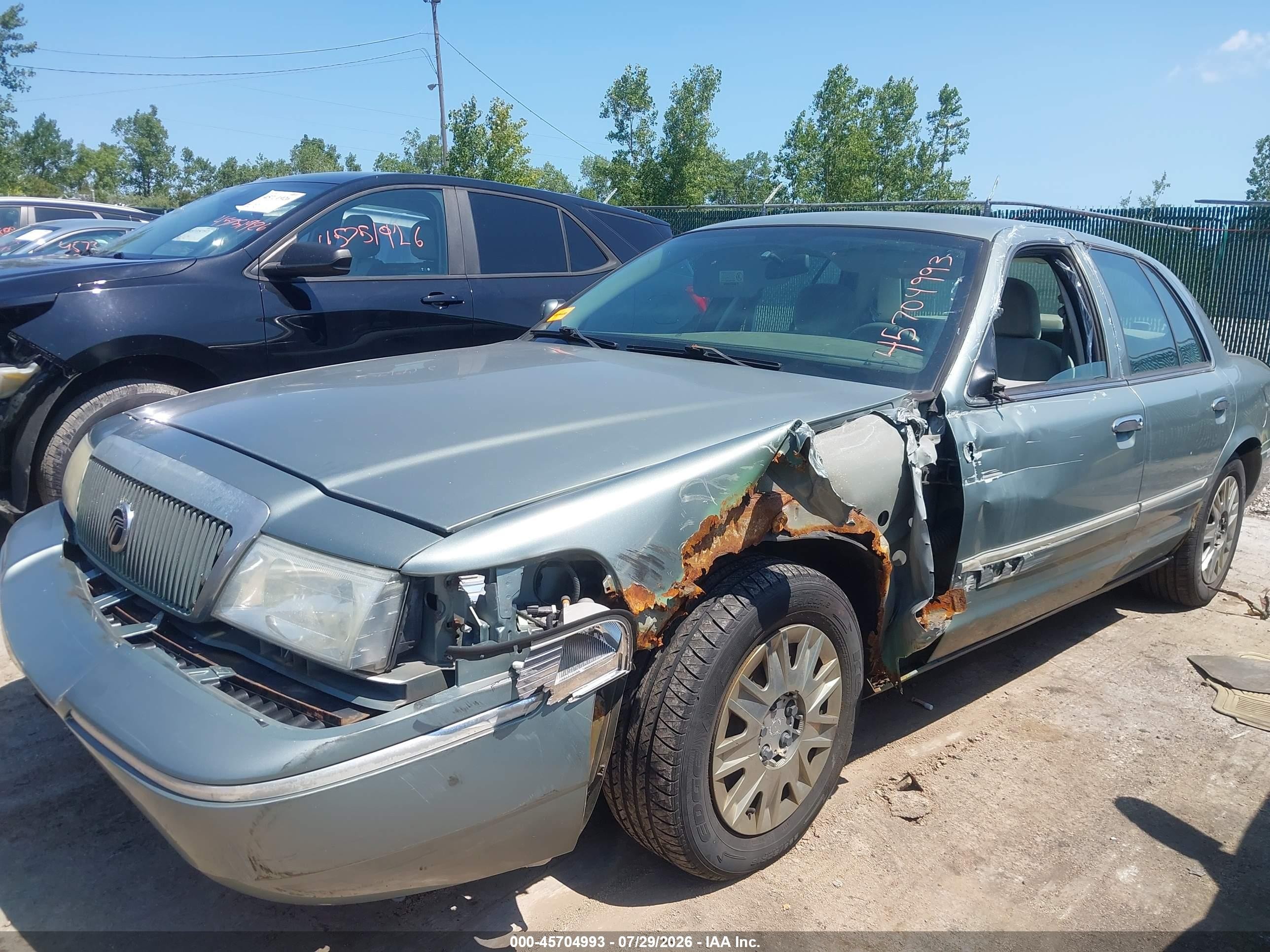 2005 Mercury Grand Marquis Gs Green vin: 2MEFM74W05X600806
