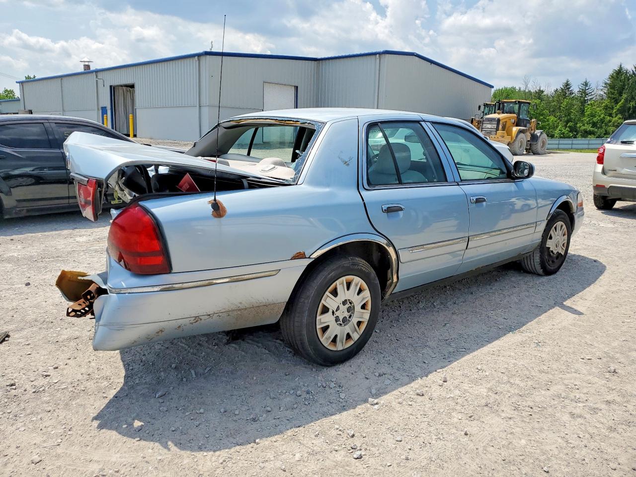 2005 Mercury Grand Marquis Gs Blue vin: 2MEFM74W05X643252
