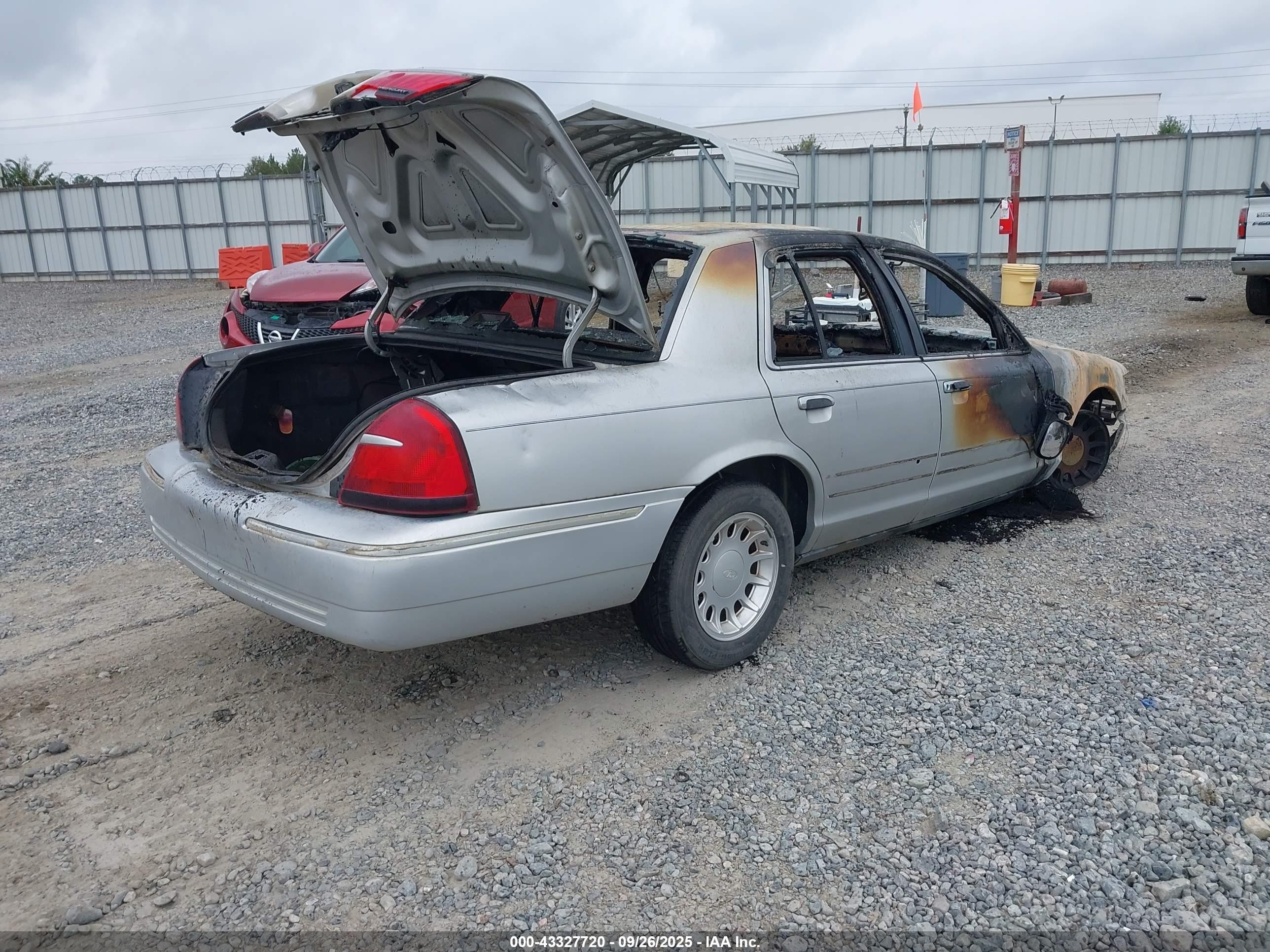 1998 Mercury Grand Marquis   Silver vin: 2MEFM74W0WX640806