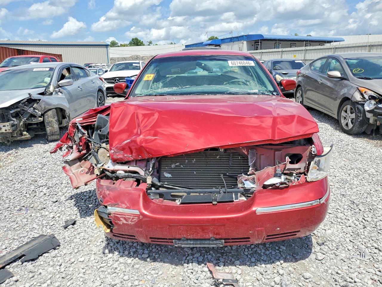 2000 Mercury Grand Marquis Gs Burgundy vin: 2MEFM74W0YX662811