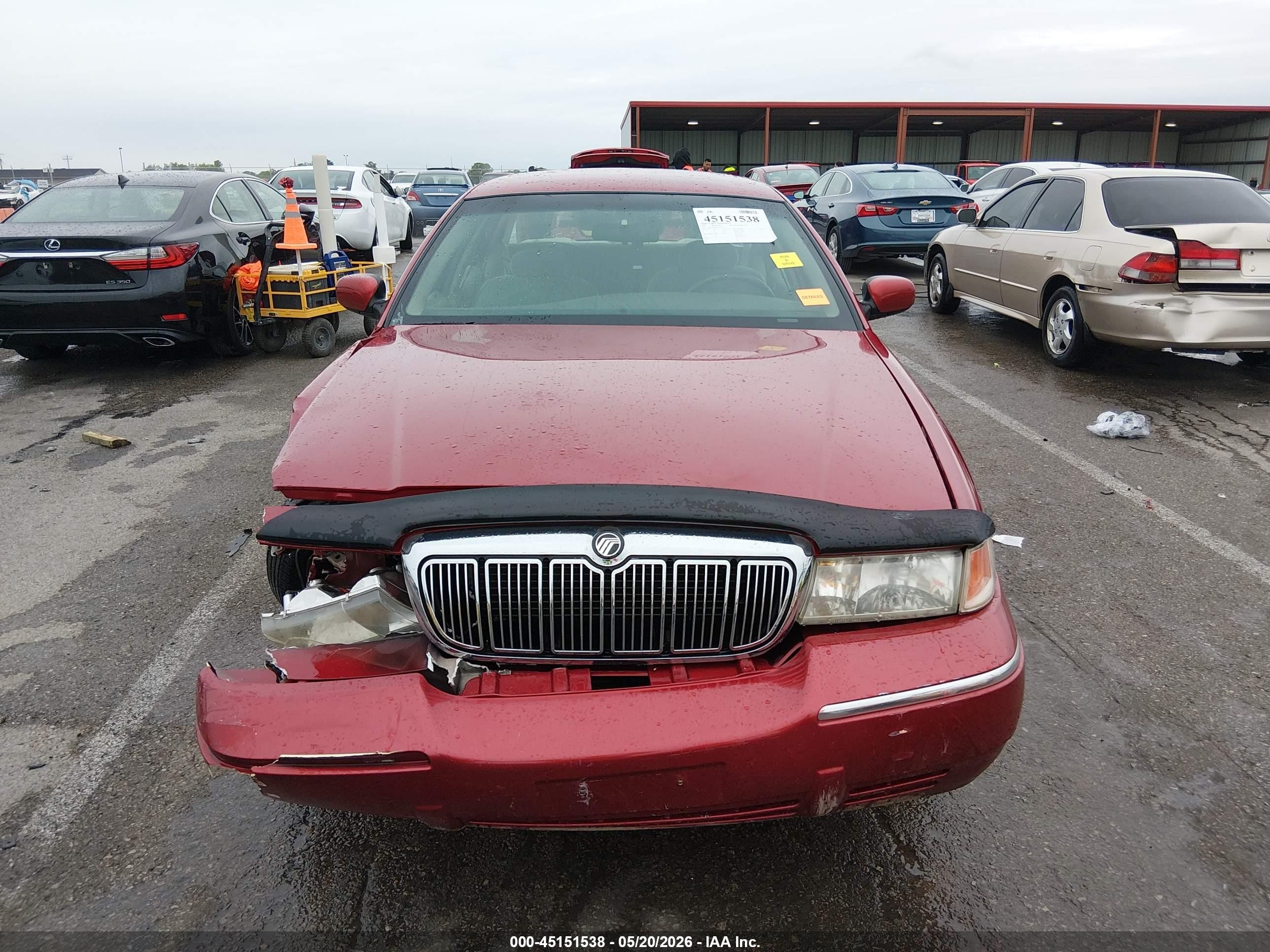 2001 Mercury Grand Marquis Gs Red vin: 2MEFM74W11X631024