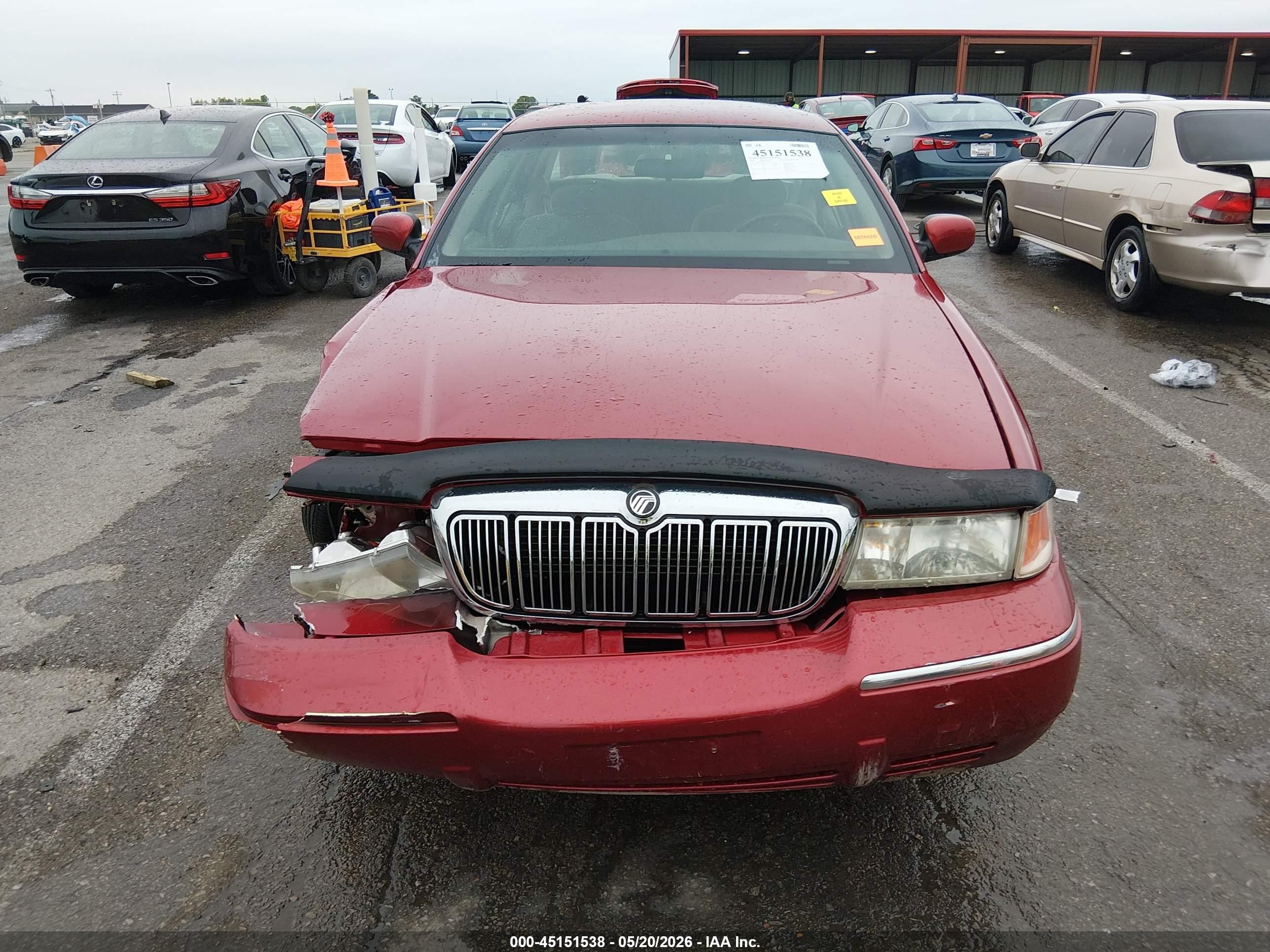 2001 Mercury Grand Marquis Gs Red vin: 2MEFM74W11X631024