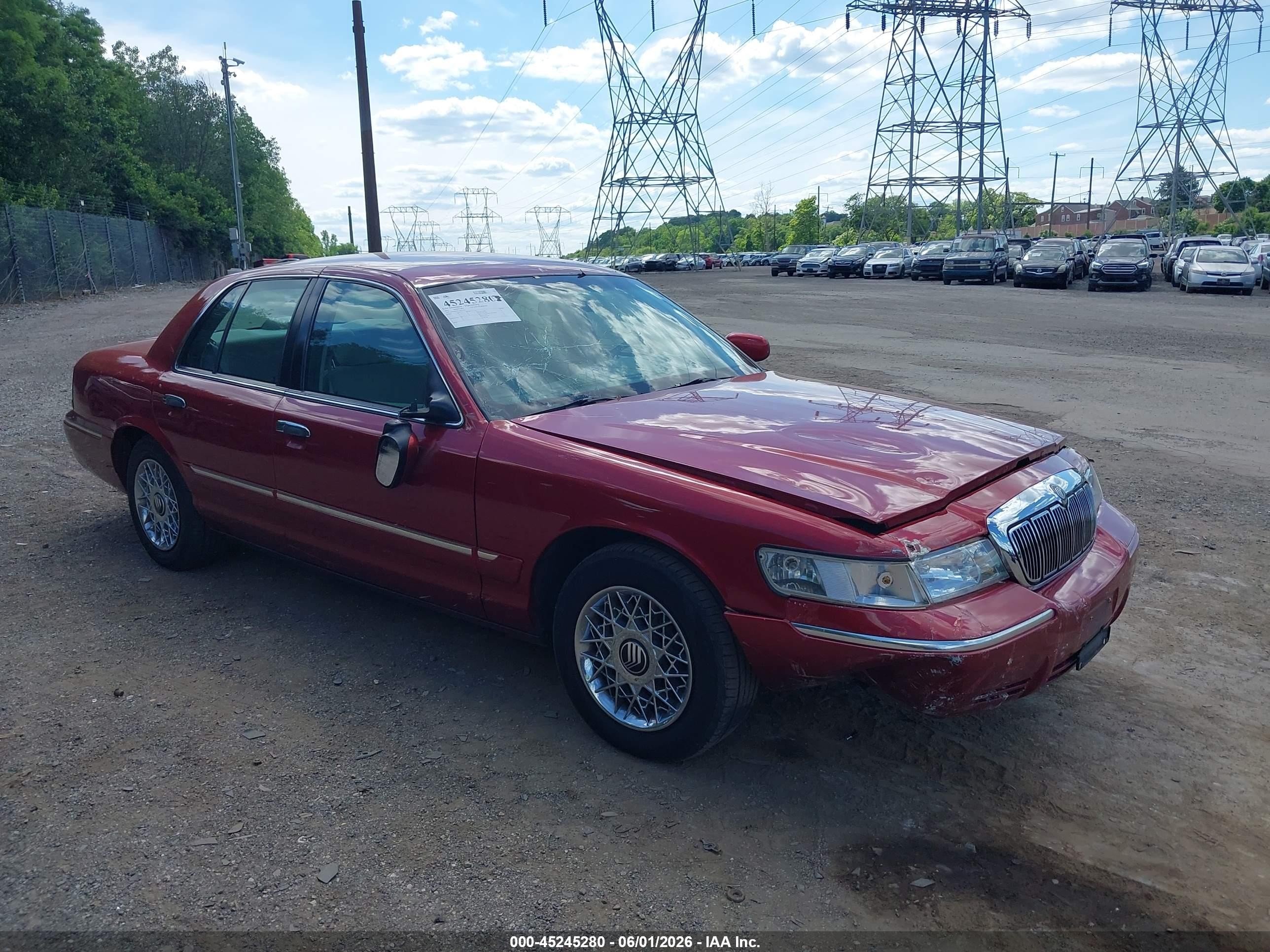 2001 Mercury Grand Marquis Gs Red vin: 2MEFM74W11X657350