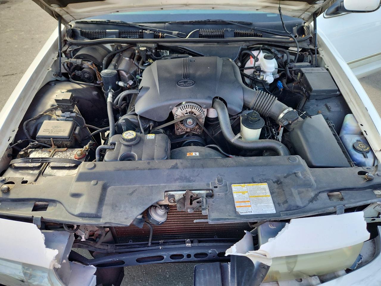 2002 Mercury Grand Marquis Gs White vin: 2MEFM74W12X601815