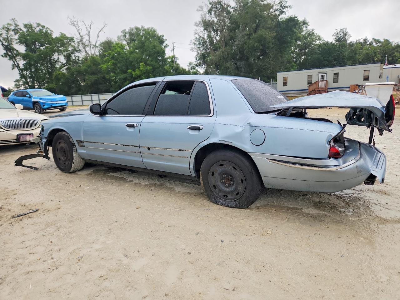 2003 Mercury Grand Marquis Gs Синий vin: 2MEFM74W13X645668