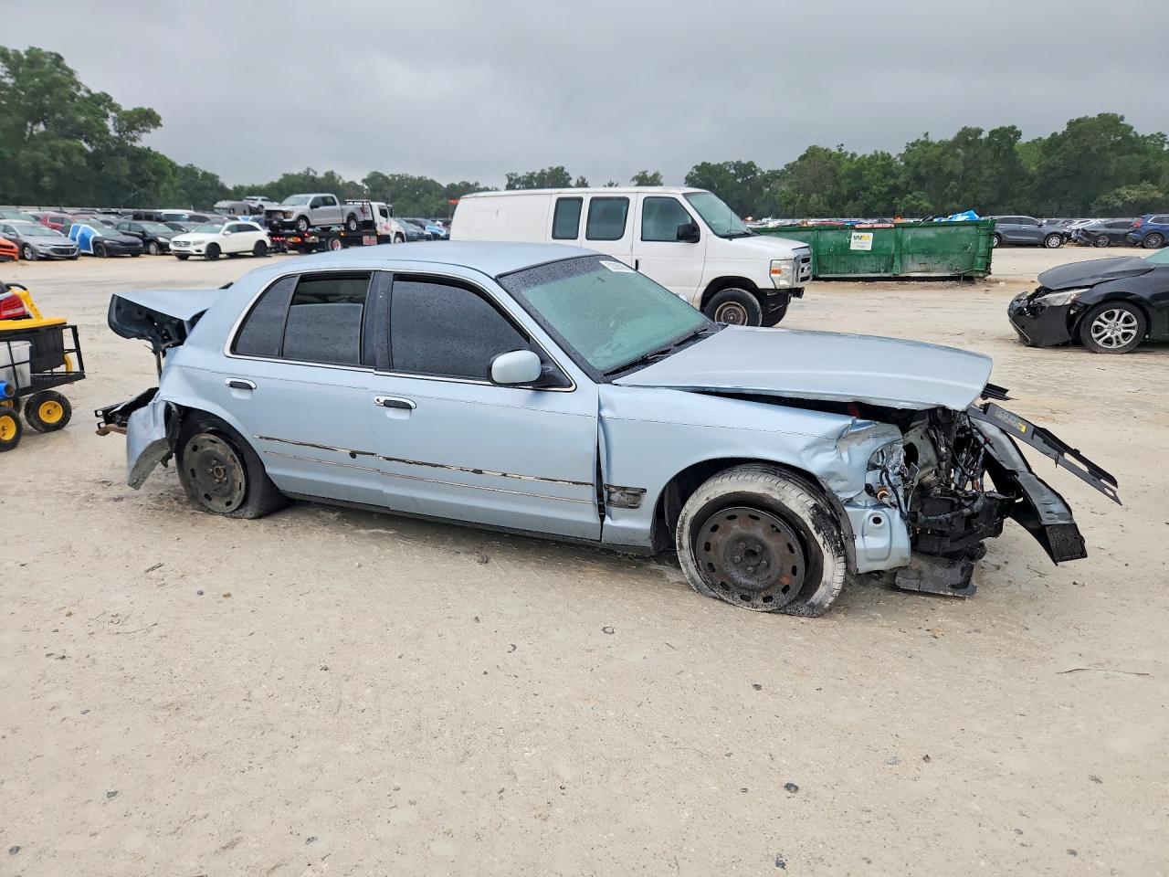 2003 Mercury Grand Marquis Gs Синий vin: 2MEFM74W13X645668