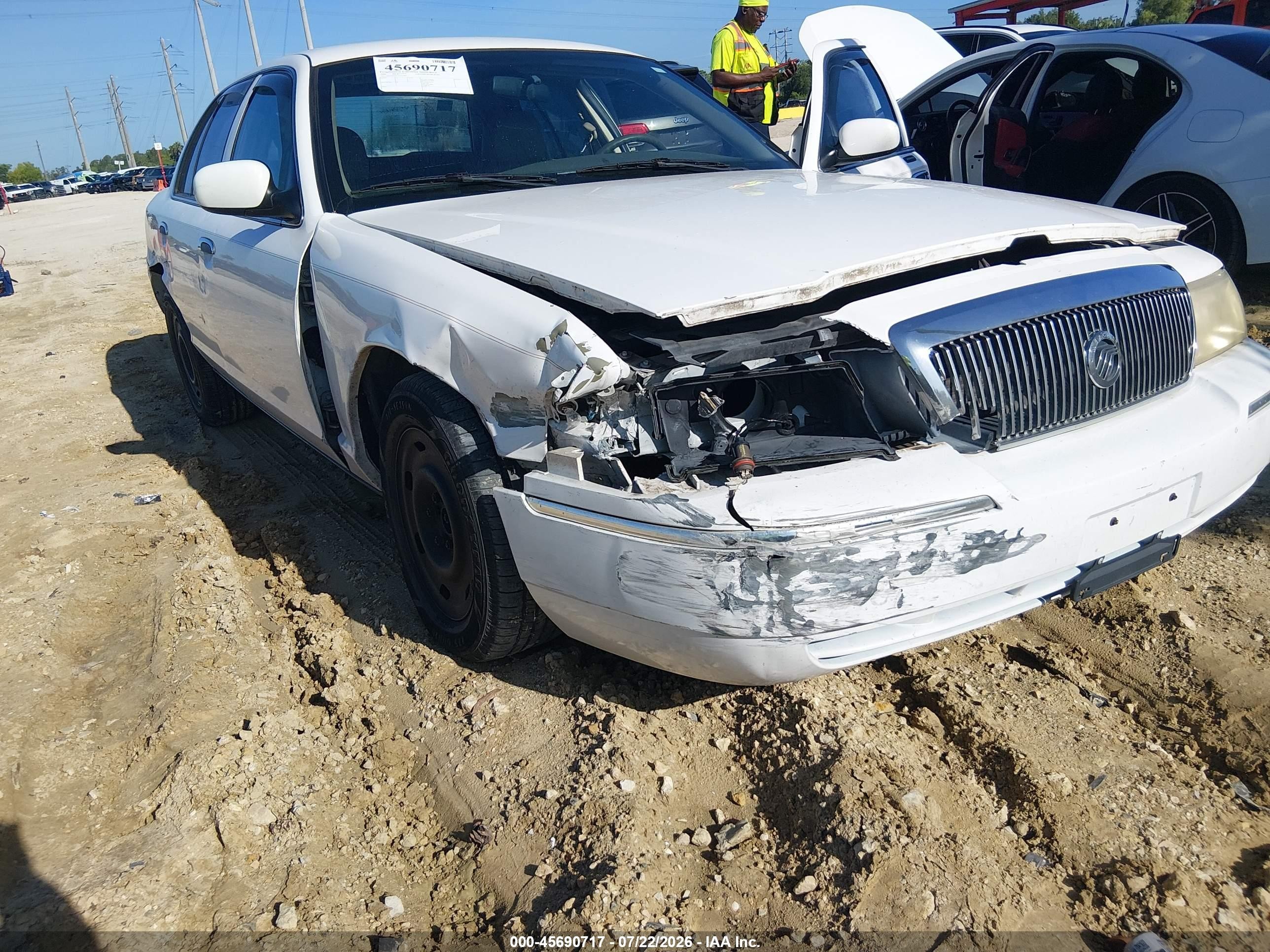 2004 Mercury Grand Marquis Gs White vin: 2MEFM74W14X617967