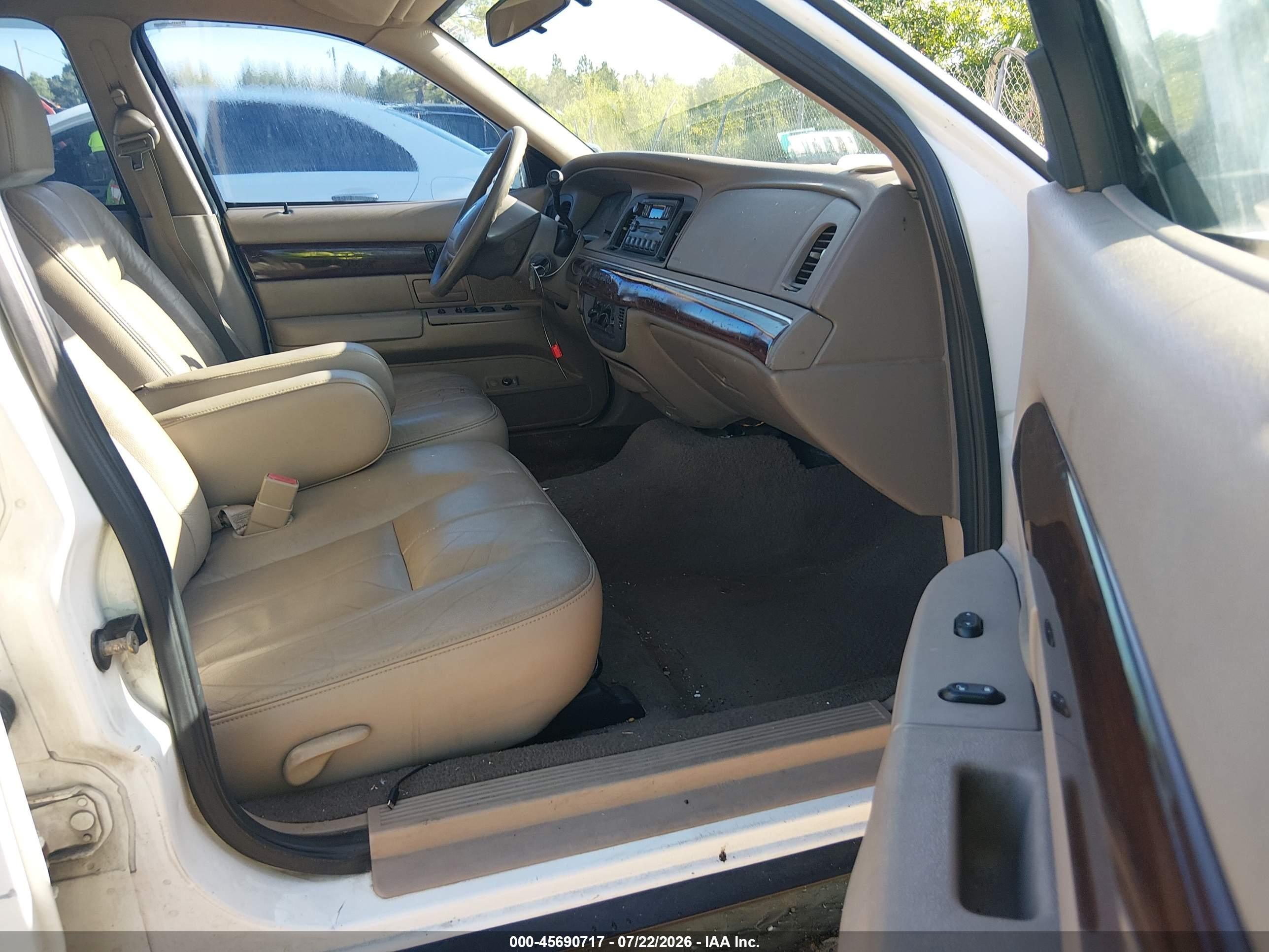 2004 Mercury Grand Marquis Gs White vin: 2MEFM74W14X617967