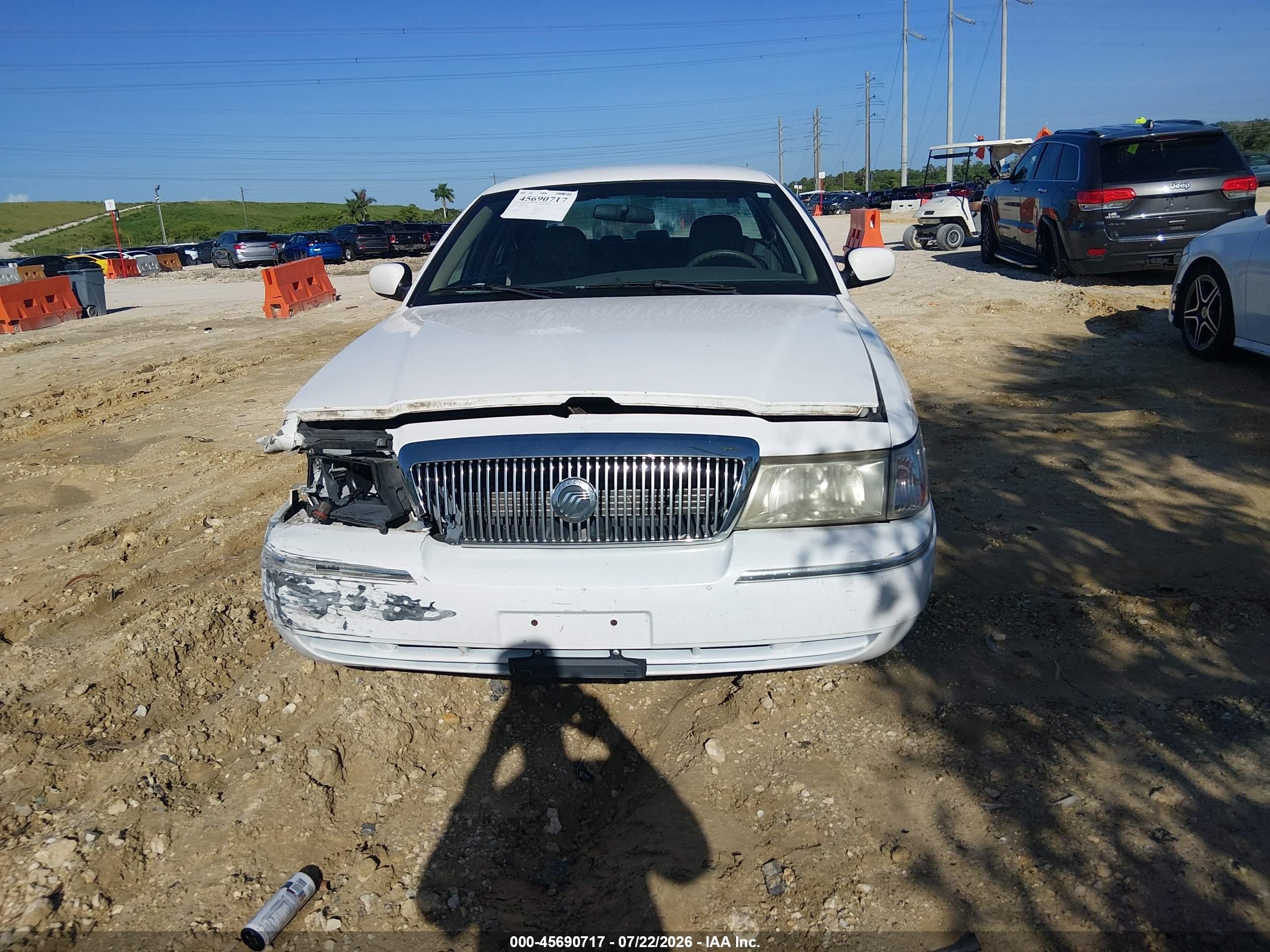 2004 Mercury Grand Marquis Gs White vin: 2MEFM74W14X617967