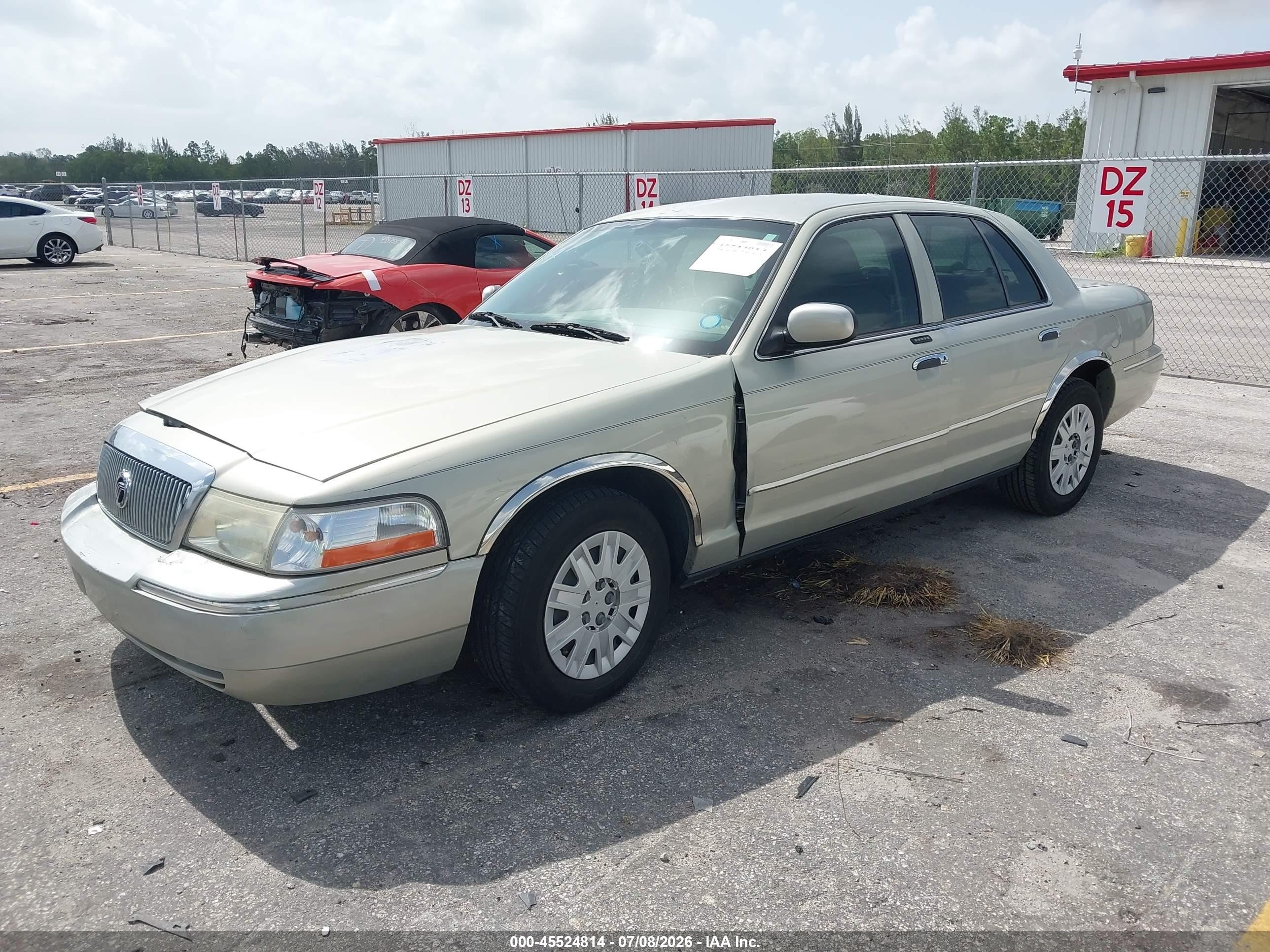 2004 Mercury Grand Marquis Gs Beige vin: 2MEFM74W14X672757