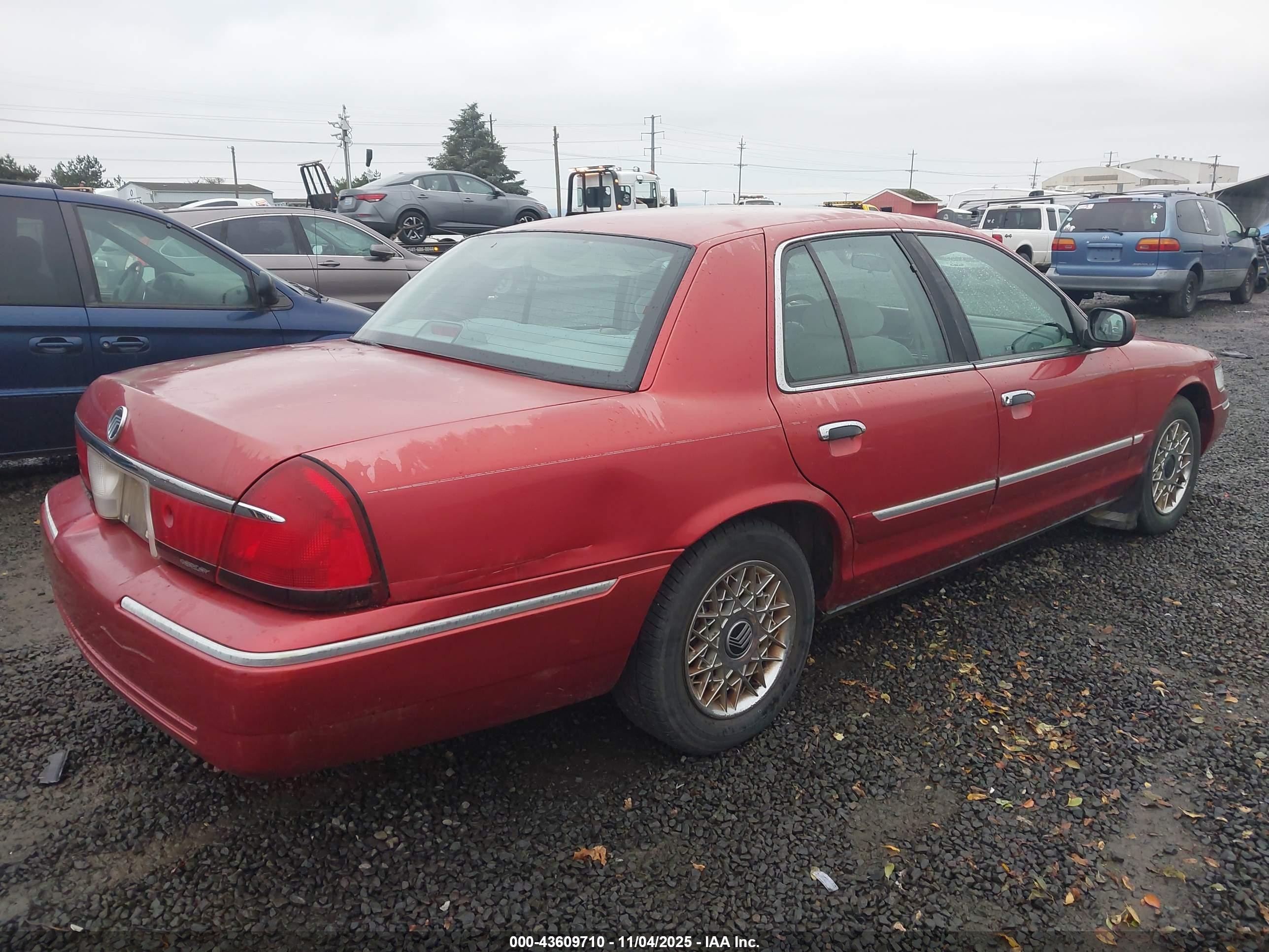 1998 Mercury Grand Marquis   Red vin: 2MEFM74W1WX612030