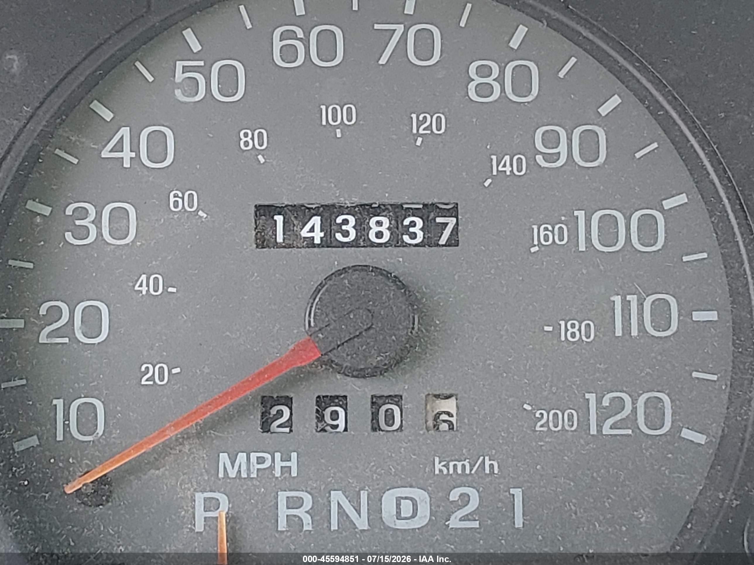 1999 Mercury Grand Marquis Gs Champagne vin: 2MEFM74W1XX689577
