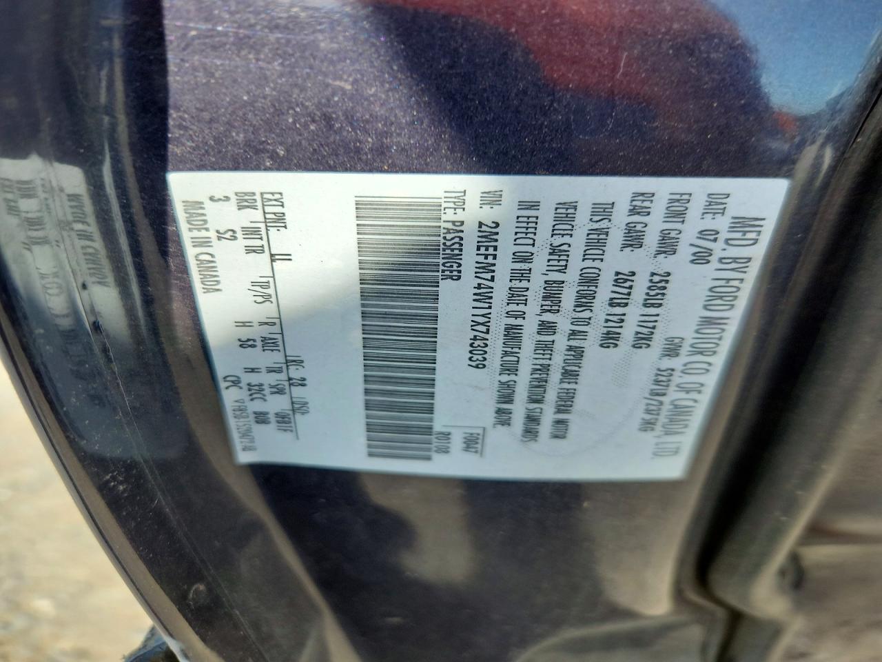 2000 Mercury Grand Marquis Gs Blue vin: 2MEFM74W1YX743039