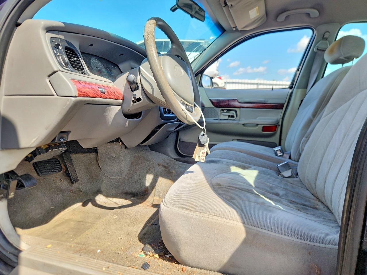 2000 Mercury Grand Marquis Gs Blue vin: 2MEFM74W1YX743039