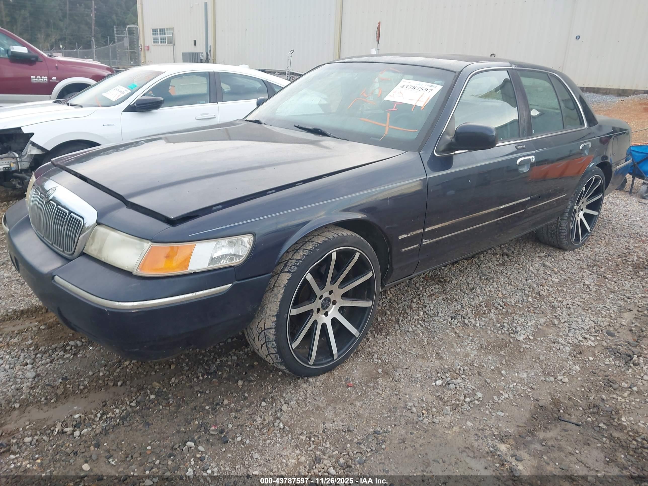 2002 Mercury Grand Marquis Gs Black vin: 2MEFM74W22X631888