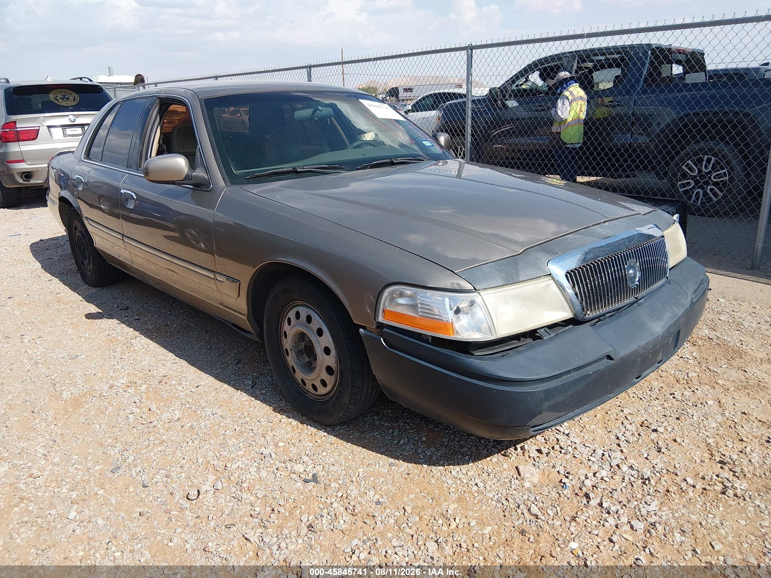 2003 Mercury Grand Marquis Gs Beige vin: 2MEFM74W23X637823