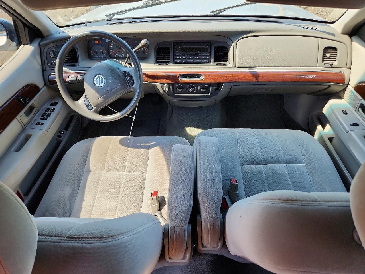 2003 Mercury Grand Marquis Gs Silver vin: 2MEFM74W23X647686