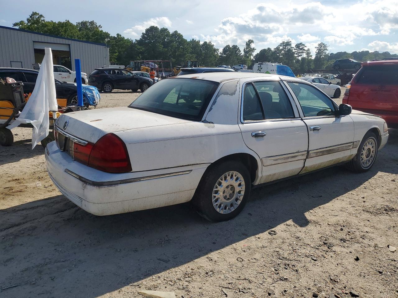 2003 Mercury Grand Marquis White vin: 2MEFM74W23X680400