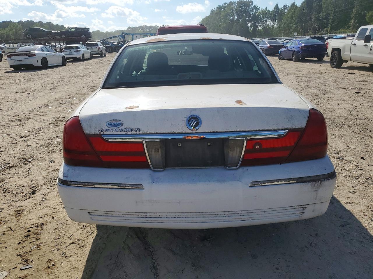 2003 Mercury Grand Marquis White vin: 2MEFM74W23X680400