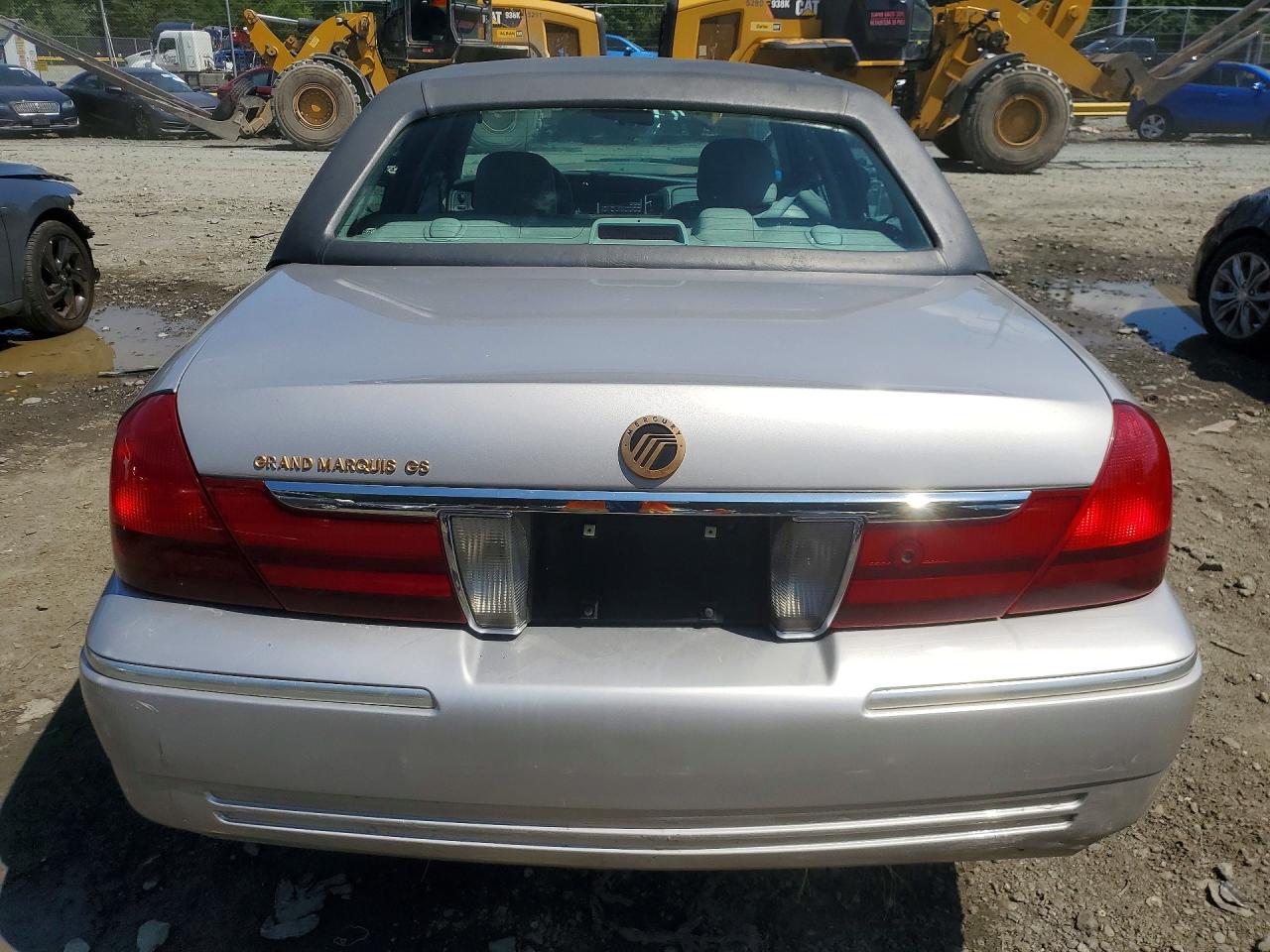 2003 Mercury Grand Marquis Gs Серебряный vin: 2MEFM74W23X686147